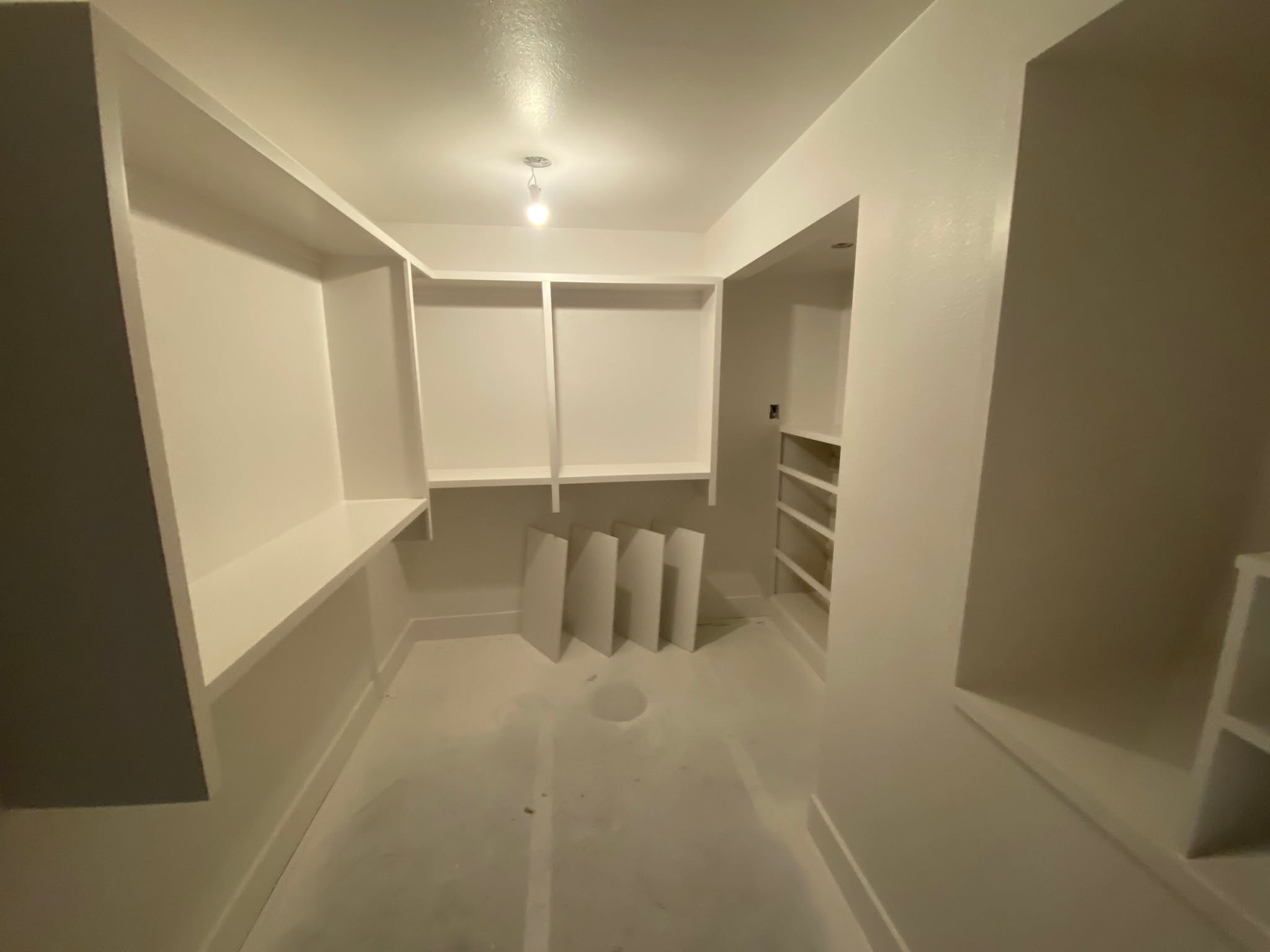 Paint, prep for hardwood, and some finishing touches on the #beaverforkbedroom.
#abovestandardsllc #eatoncustomhomes #remodeling #conwayarkansas #residentialremodeling