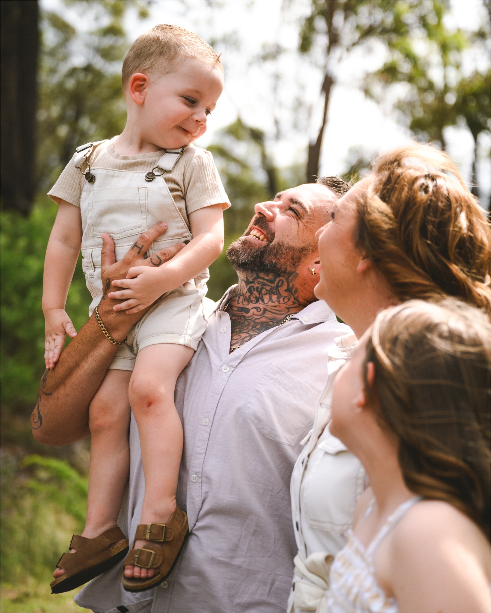 From the little moments to the big changes, yearly portraits celebrate the bonds that make your family unique. These timeless photos not only document how your loved ones evolve, but they also give you something to cherish for years to come. Let’s create memories together, one photo at a time! 📸
#newcastlefamilyphotographer
#wattlerosephotography
#lakemacquariephotographer
#lakemacquarie
#familyphotography
#murraysbeach
#murraysbeachphotography