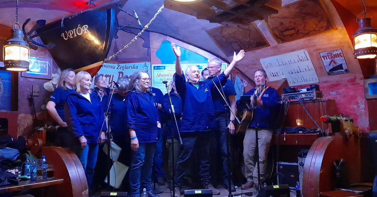 LSC rocking it at The Stary Port last night in Kraków.
#shanty #shanties #music #livemusic #krakow #poland #lyntonandlynmouth