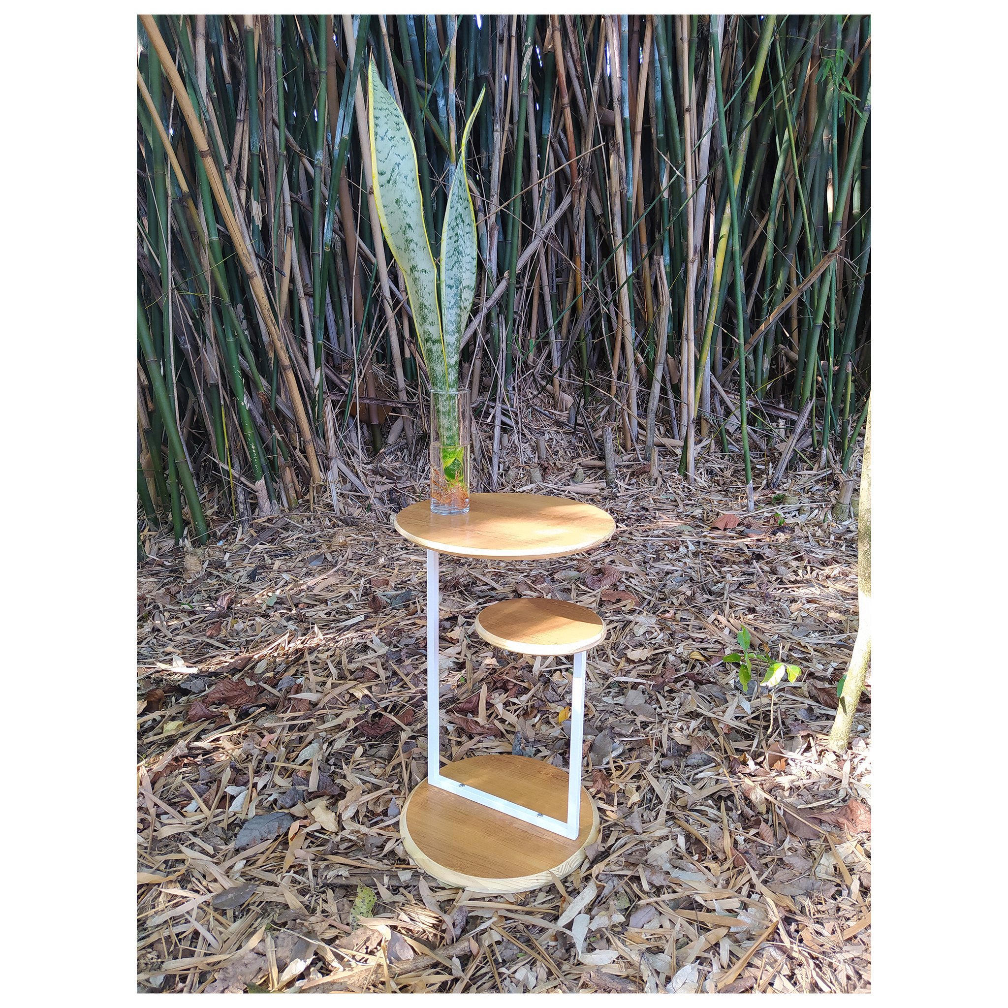 Mesa Ampulheta
Pensada para ter duas áreas de apoio, surge como um suporte para apoiar aquele elemento que mais nos tira tempo, o celular, em um segundo plano e deixar a superfície livre para o que importa, aquilo que você quiser.
Design, produção e comercialização: Ars Estúdio.
.
.
.
.
#interiordesign #cama #estofados #moveisdemadeira #cadeiras #cozinhaplanejada #brasil #conforto #rio #sof #apartamento #artesanato #saladejantar #saladeestar #lojademoveis #eletrodomesticos #cadeira #poltrona #reforma #a #projeto #armario #paletes #promocao #architecture #poltronas #guardaroupa #inspira #arte #loja