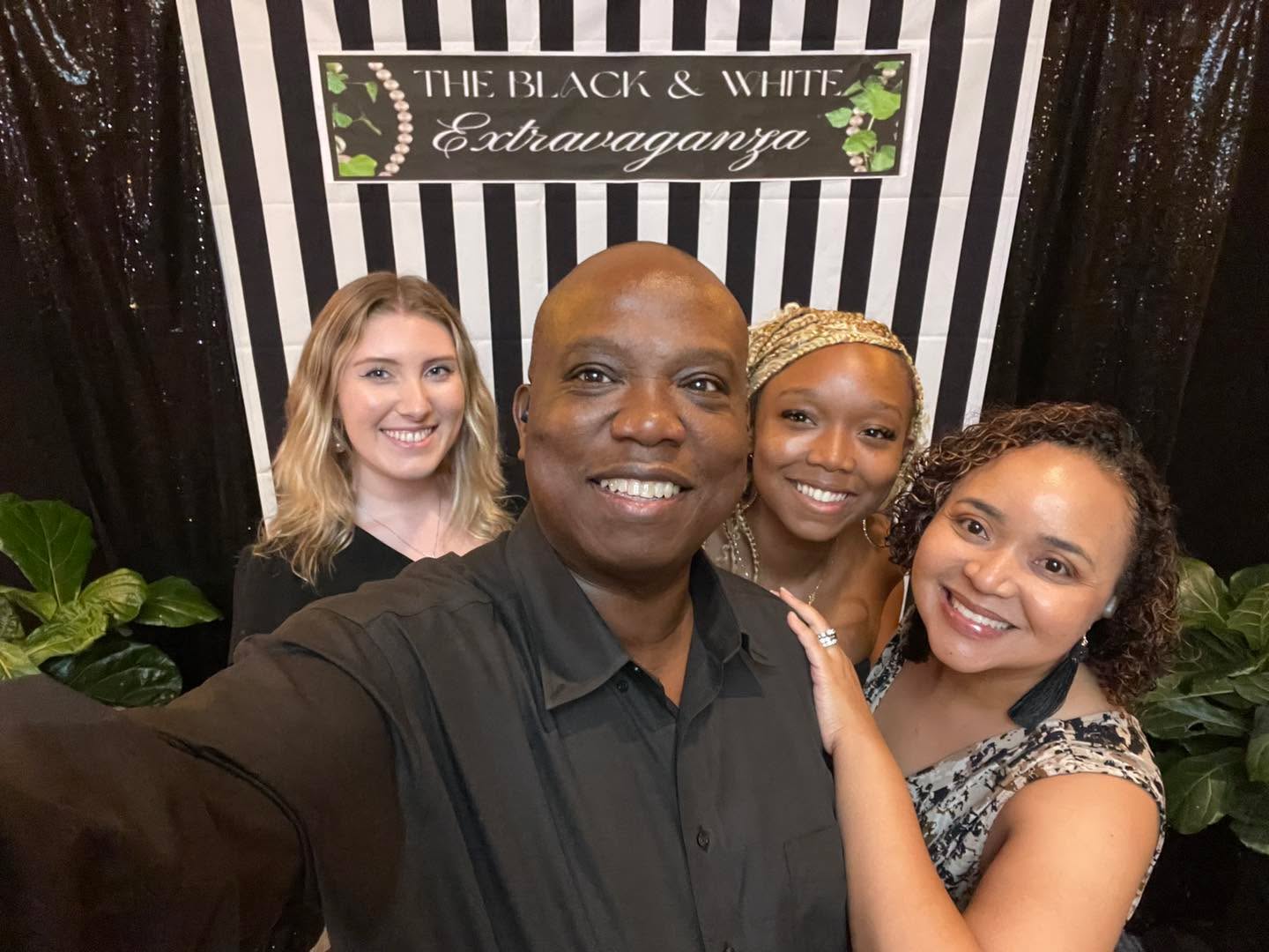 Thank you Ivy Community Foundation Inc. for inviting us to be a post of your Black & White Extravaganza. It was great being back post pandemic. Nearly 400 attendee…phenomenal job ladies!