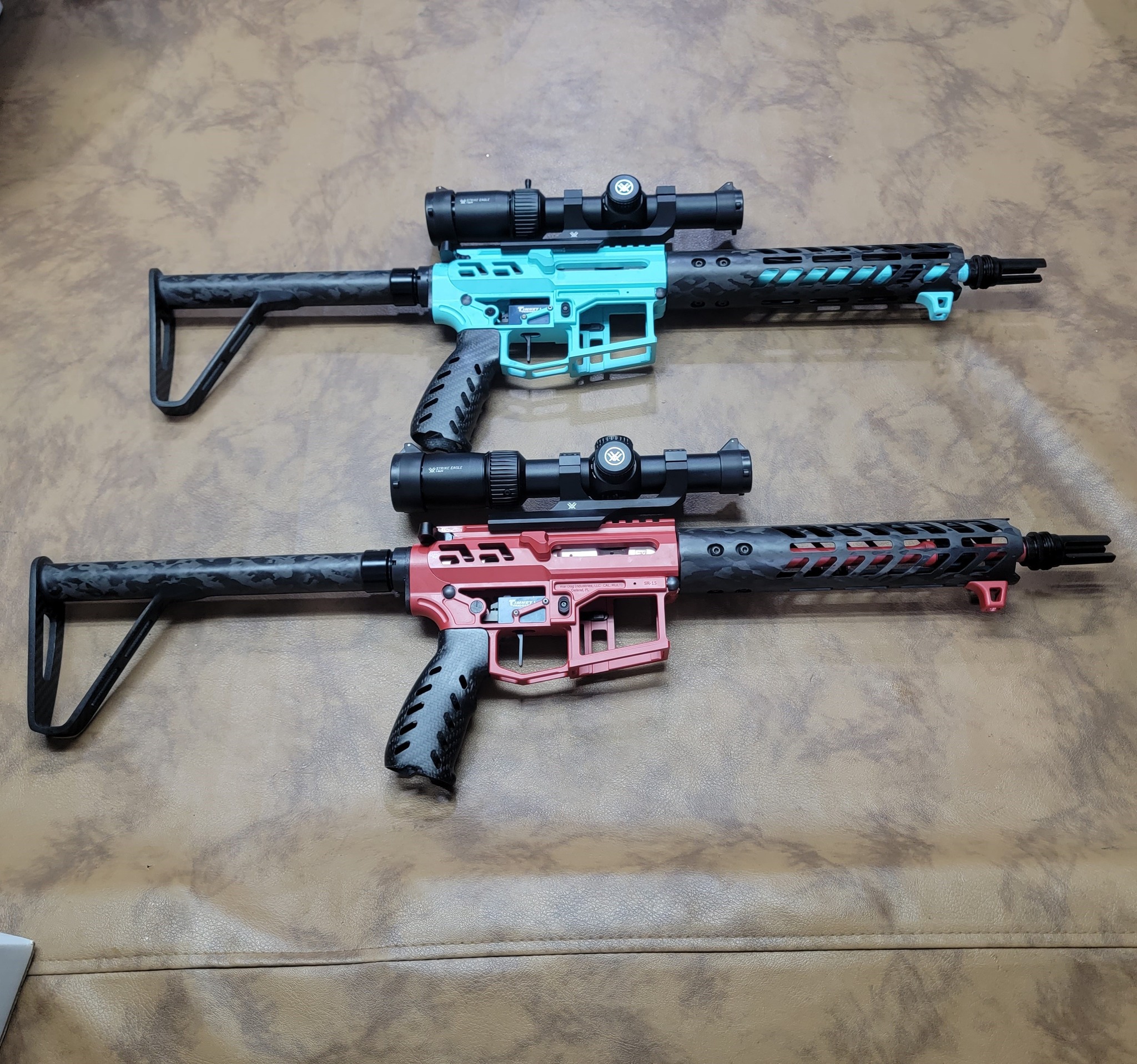 We never grow tired of seeing our customers builds with our carbon fiber products - handguards, buttstocks and grips. Thanks so much for sending over the pictures Andrew! 🙌
#gunparts #Americanmade #pistolgrip #Buttstock #ultralight #CarbonFiber #madeinusa #fingerstop #lightweight #gunsofinstagram #smokecomposites #customerappreciation