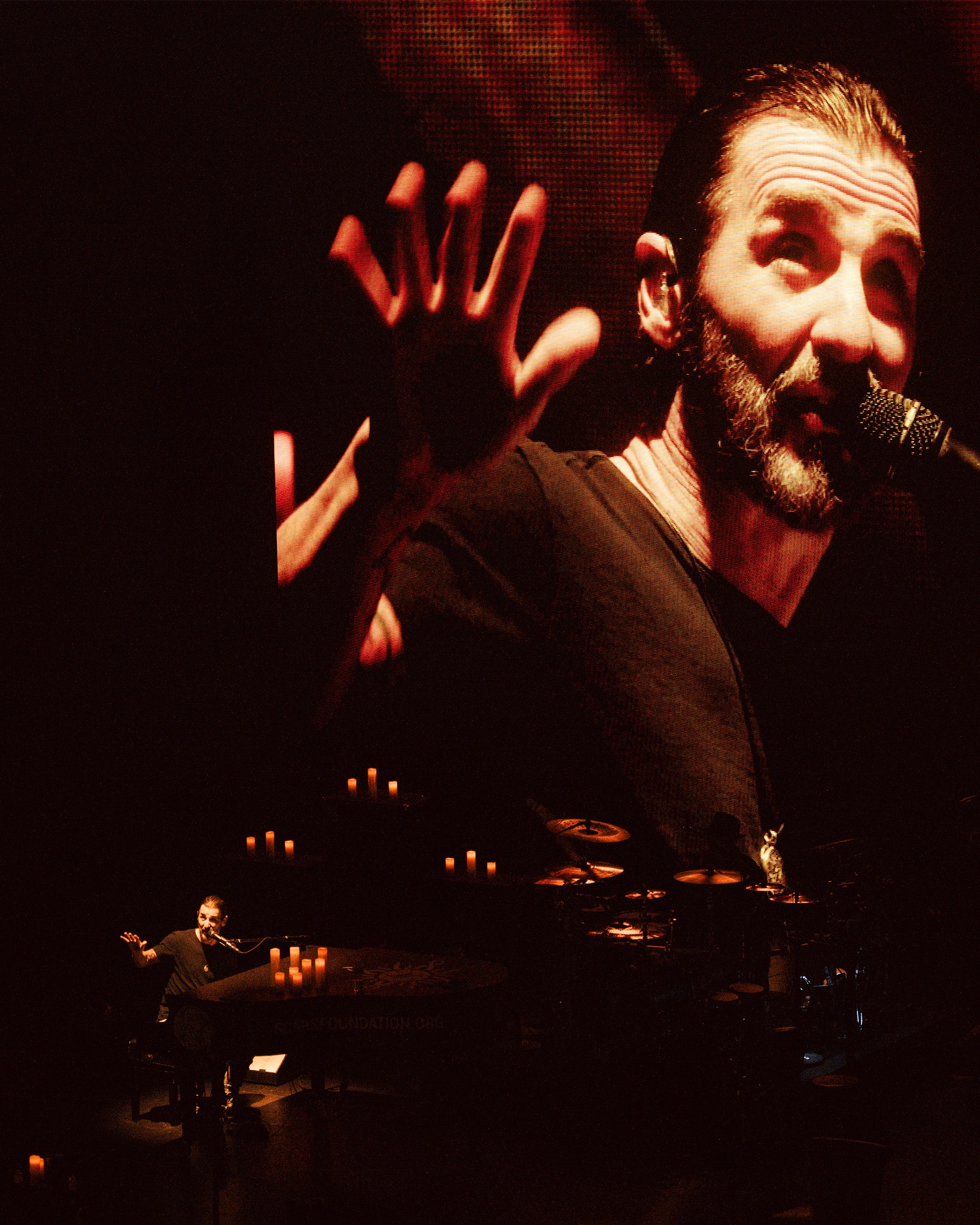 10 days till we head out to do some @godsmack in Europe! Here is a shot from the Vibes Tour. Zero latency. ;)
Photo: @francescaludikar