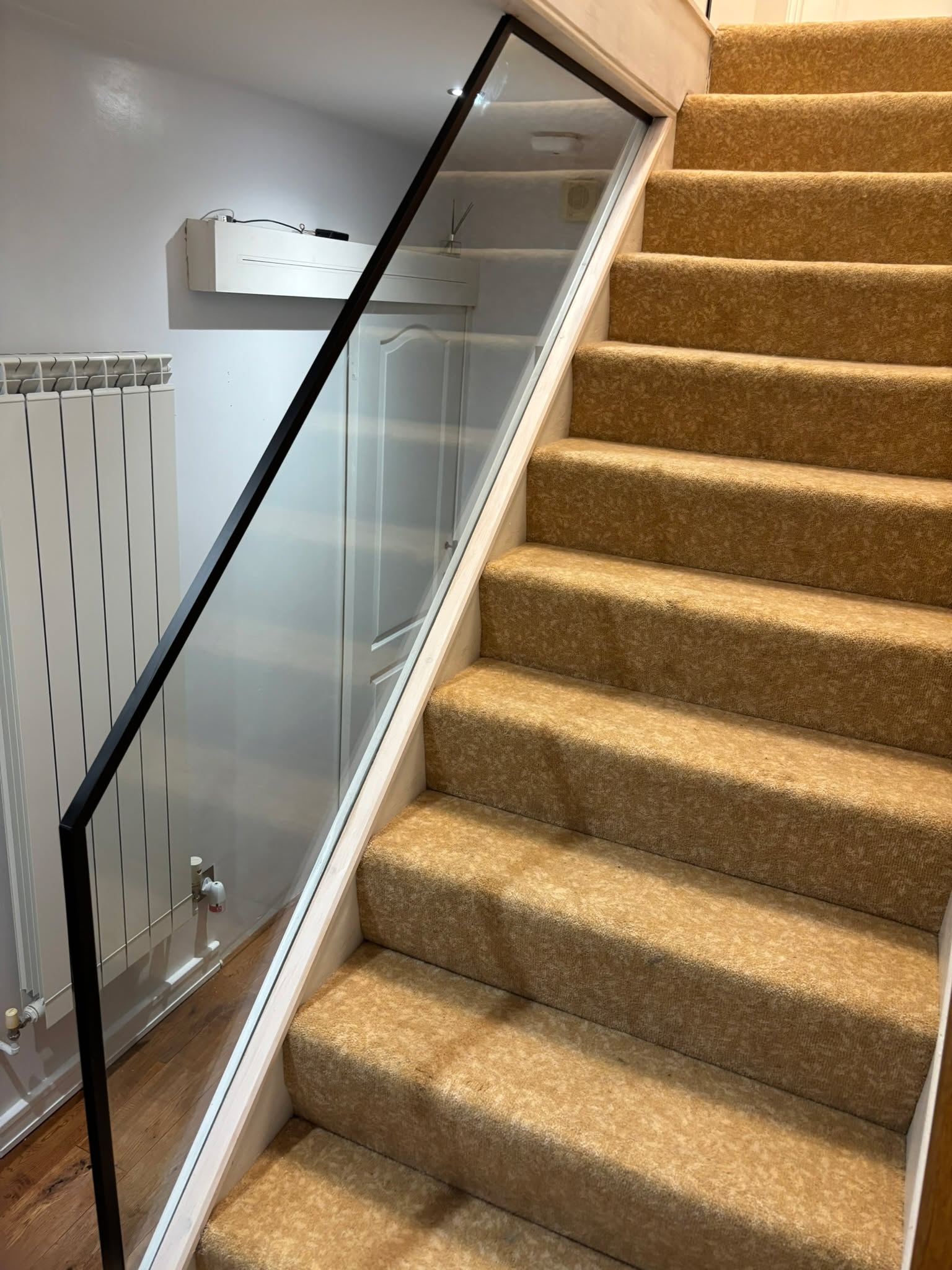From spindles and studded walling to a stunning glass barrier, our project showcases how invisible fixings create a cohesive, seamless look. Elevate your space with modern design that speaks for itself.
www.premierglassbalustrades.co.uk
#GlassBarrier #ModernDesign #InvisibleFixings #InteriorInspiration