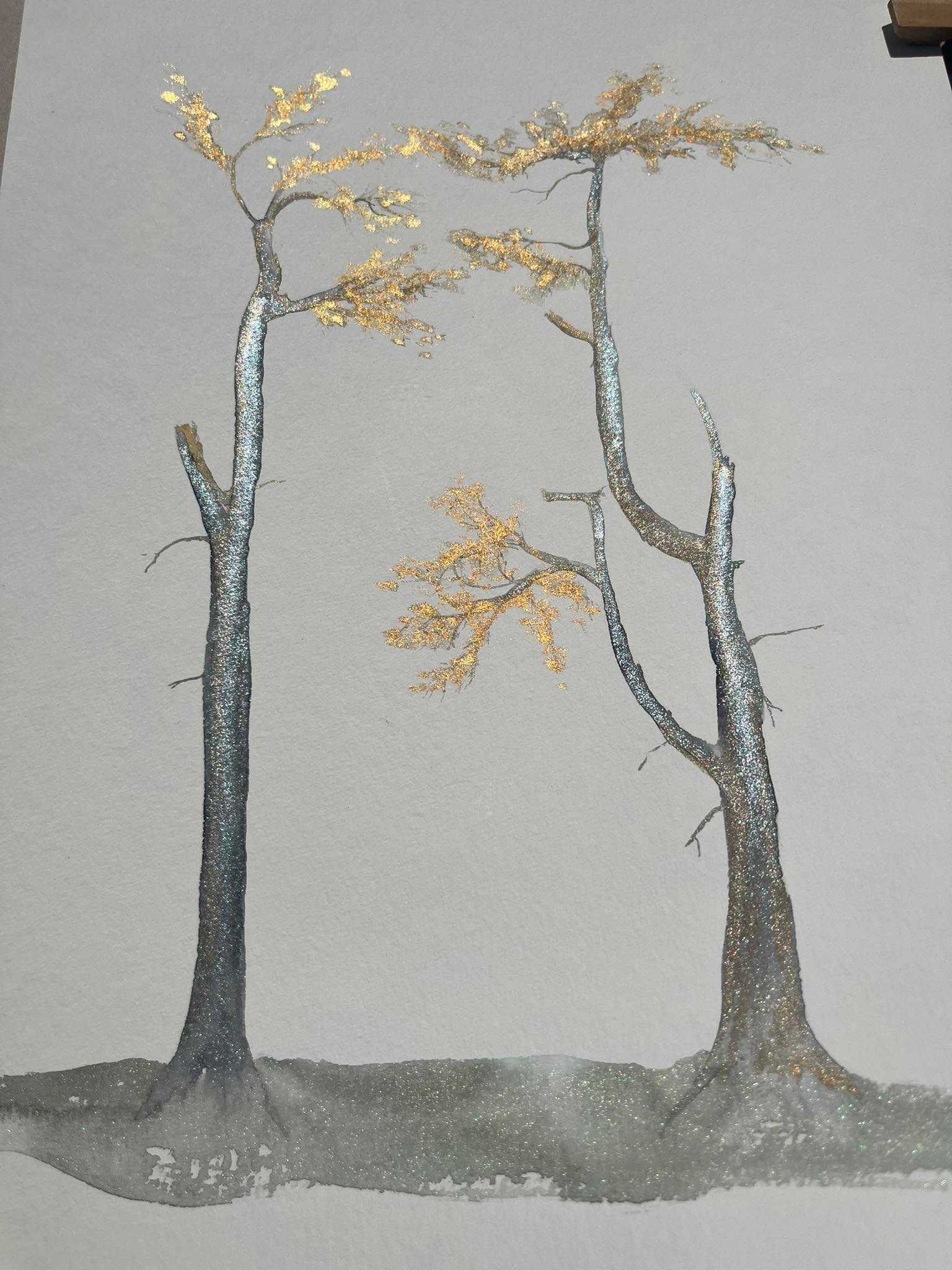 New sparkly paints (thanks to Sue Fewings) and out in the sunshine en plein air (poncy way of saying painting outside 🤣). Creativity starting to edge back in now, just got to practice a bit more to get some skill back. Can’t think why.