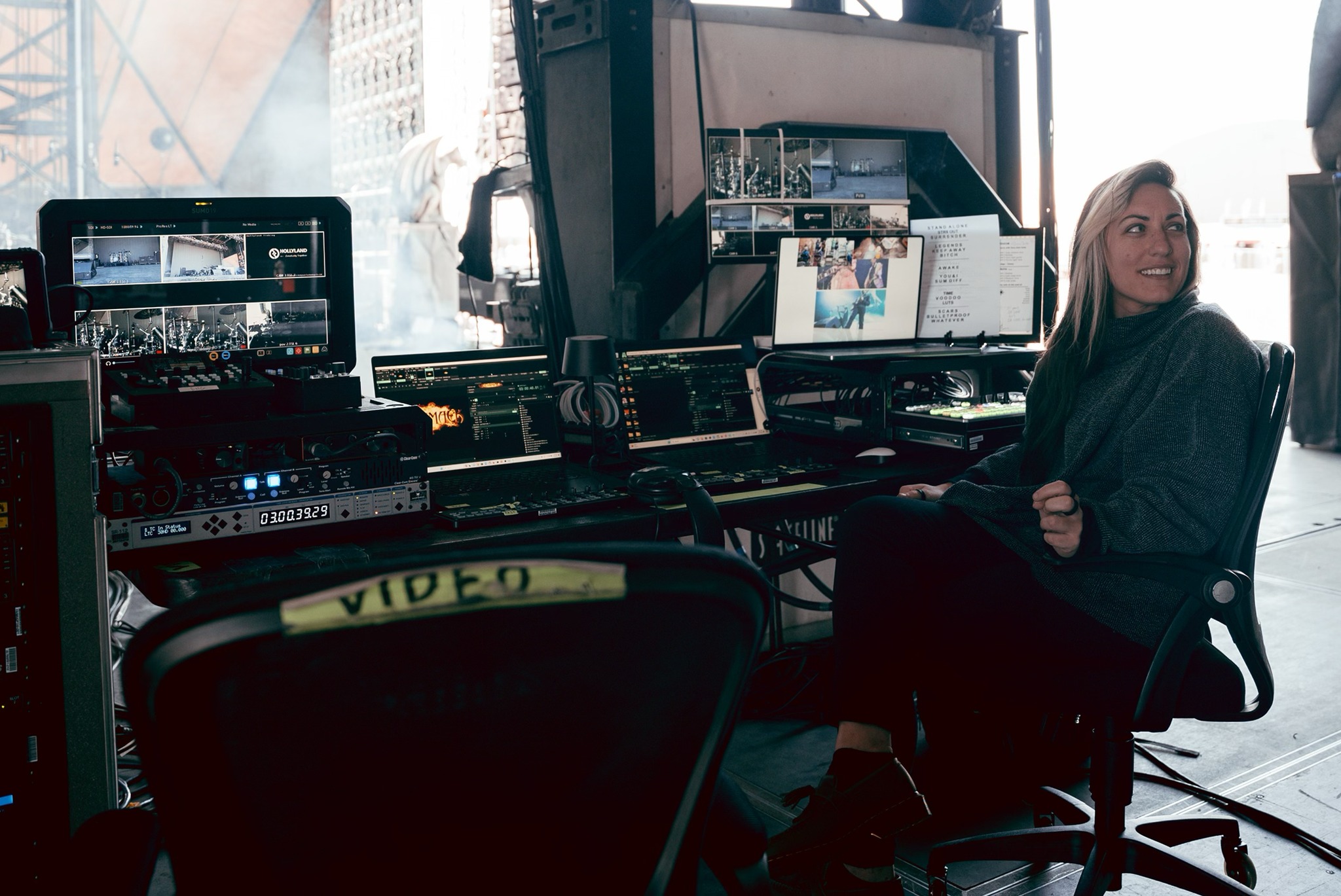 I love sitting.
photo: @francescaludikar