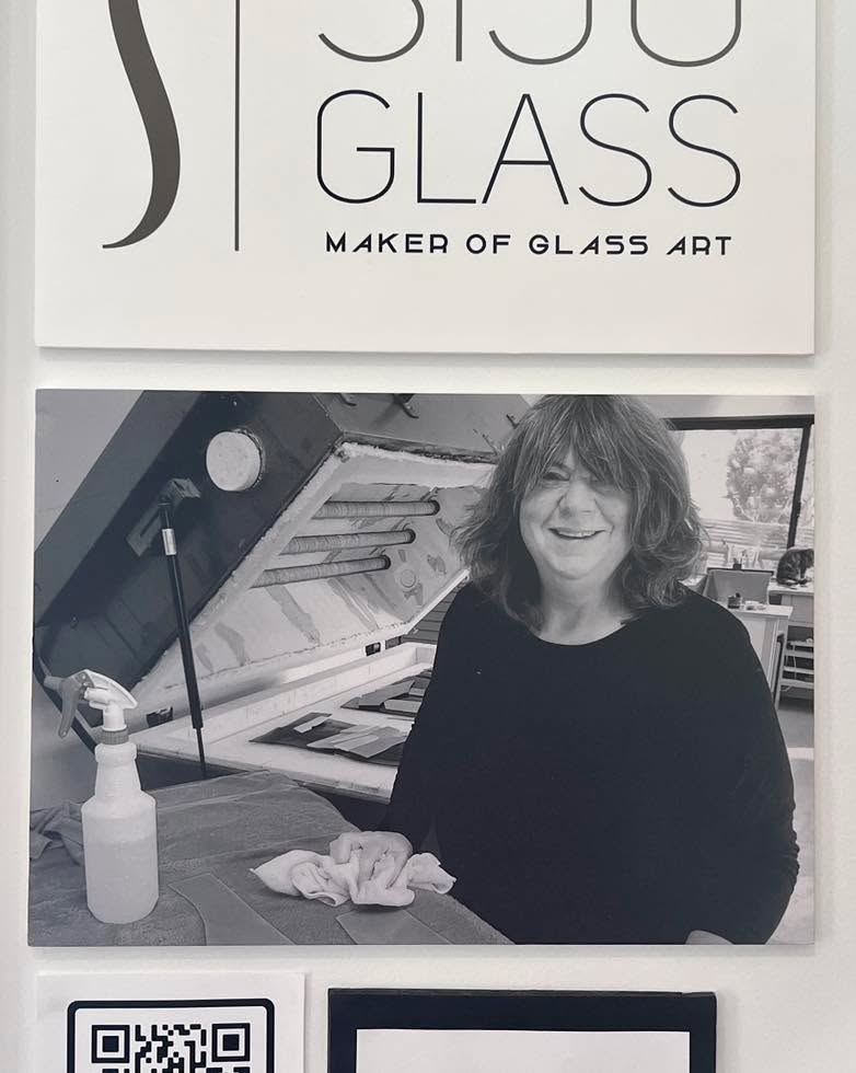 My studio is open again this weekend 10am - 4pm 4th & 5th Nov as there are still some lovely pieces on display. Also I’ll be creating glass pieces in my workshop. A good time to come to the hills as Darlington Arts Festival is on. 2790 Thomas Rd, Mahogany Creek.