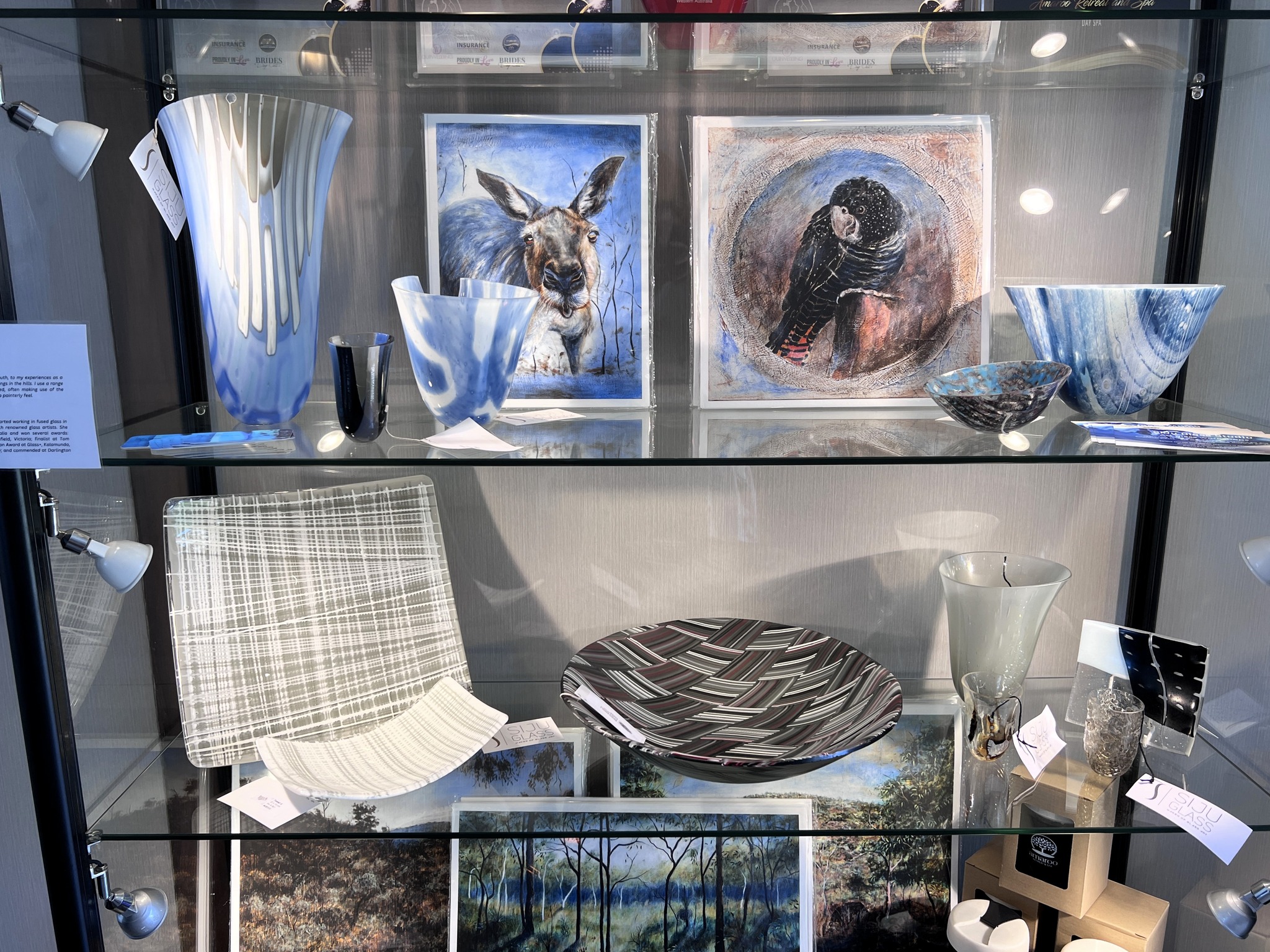 I've been busy delivering glass to @amarooretreat and @theartisanstore today ready for xmas shoppers. The ones at Amaroo are in good company with Joanna Zeelenburg's work from @flymydarlingstudio.