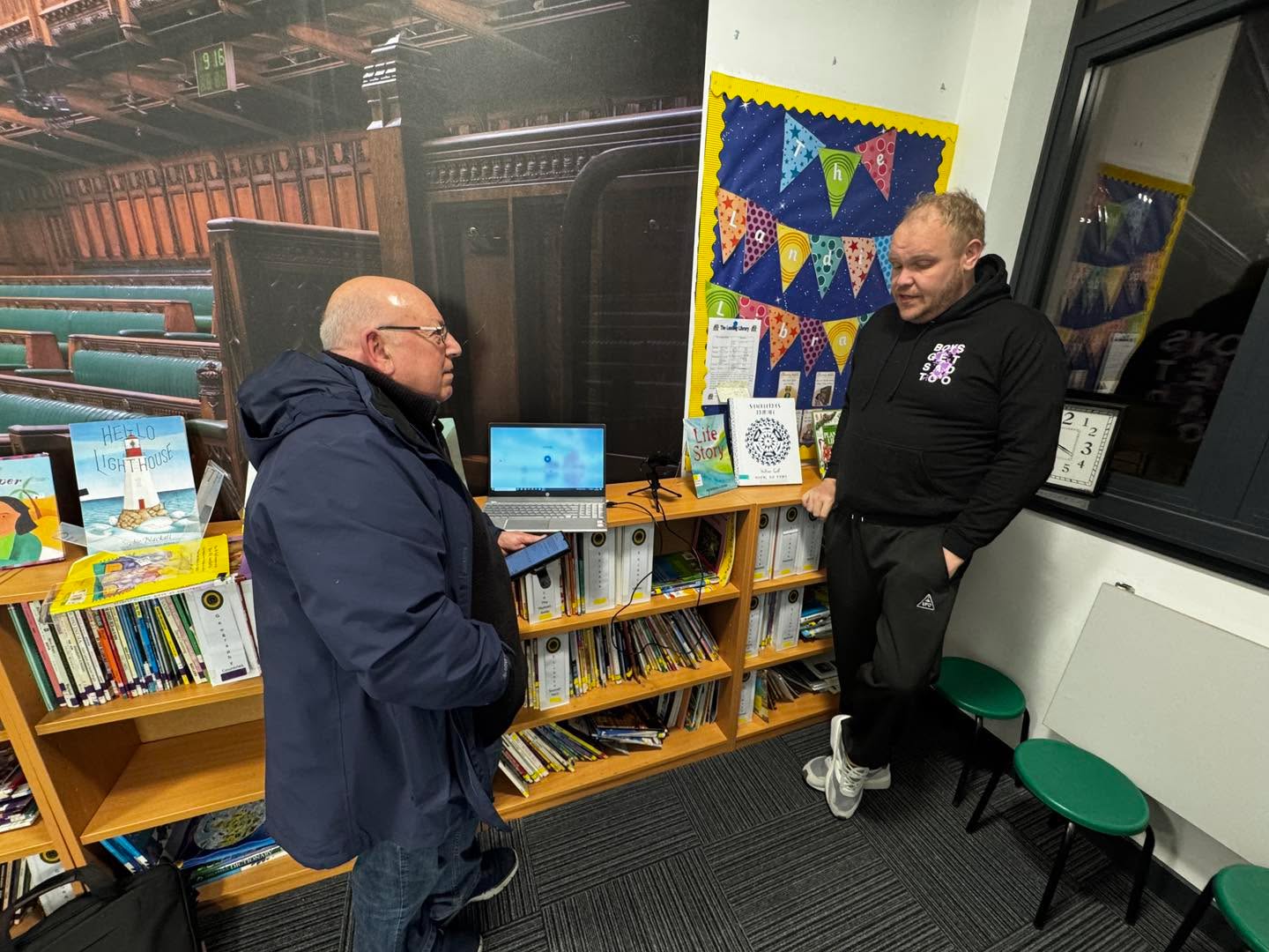 It was great to speak with Dave Mac yesterday from churnetsound radio about ‘Everybody’s Talking about Jamie!’ Taking place at the Stoke Rep in just three week’s time. You can listen to the full interview with James, our Director, on ‘The Stage Show’ this Sunday from 2pm