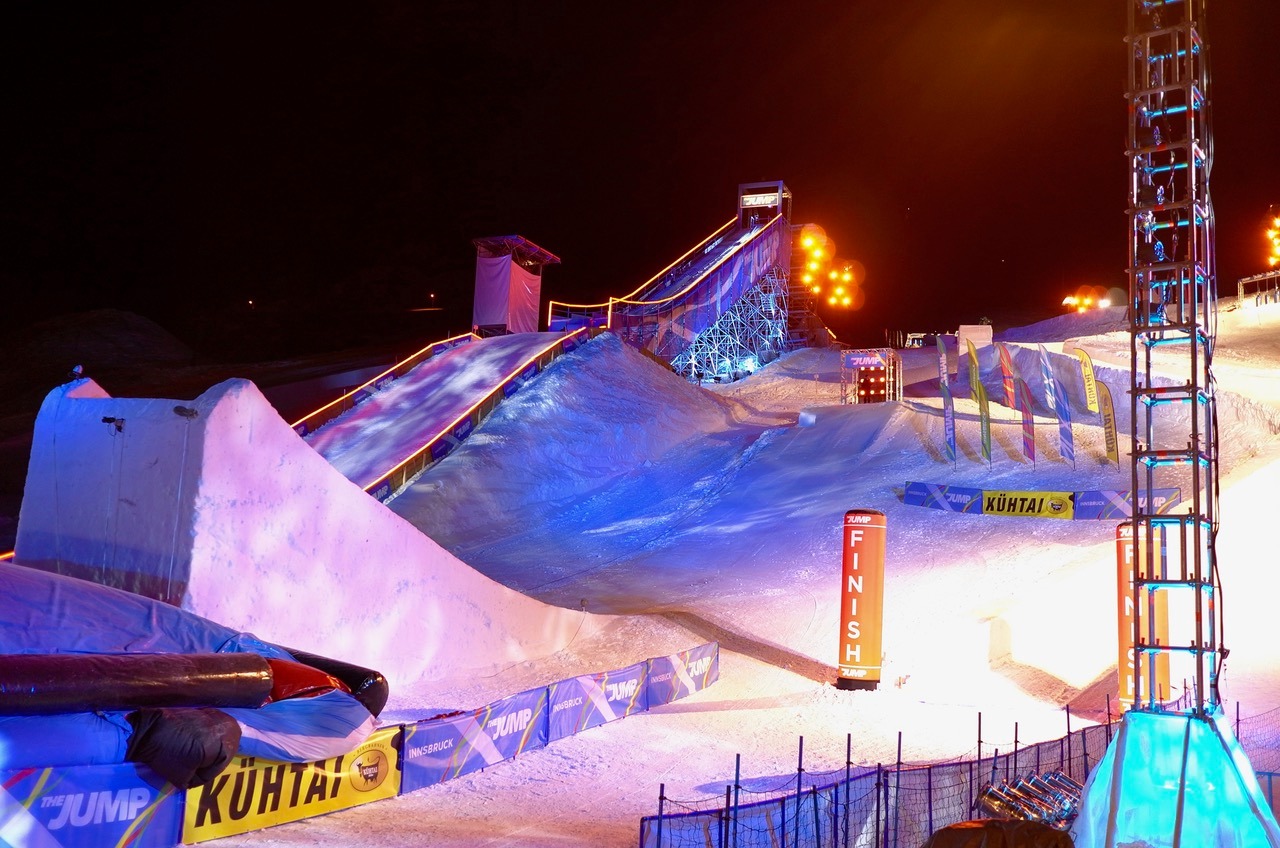 Wir liefern Eventtechnik & Ausstattung zur Umsetzung Ihrer Skishows, Konzerte oder Mountain Events
- Konzertbühnen
- LED - Wände
- Lichttechnik
- Tontechnik
- Gerüstbau / Tribünen
- Zeltsysteme
- Heizungstechnik
- Sicherheitstechnik
#EventManagement #eventspace #tirol #topservice #zuverlässig #eventengineering #professionell #fantasyeventengineering #skishow #konzerte #winter #opening #events #mountainevent #skishows #mountainevents