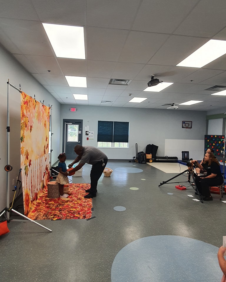 Last day of Fall photos at The Goddard School. Grateful for all of the assistance the staff shows us. We captured a whole bunch of good smiles, 150 students worth. 😁😁😁 Thank you for choosing us again.