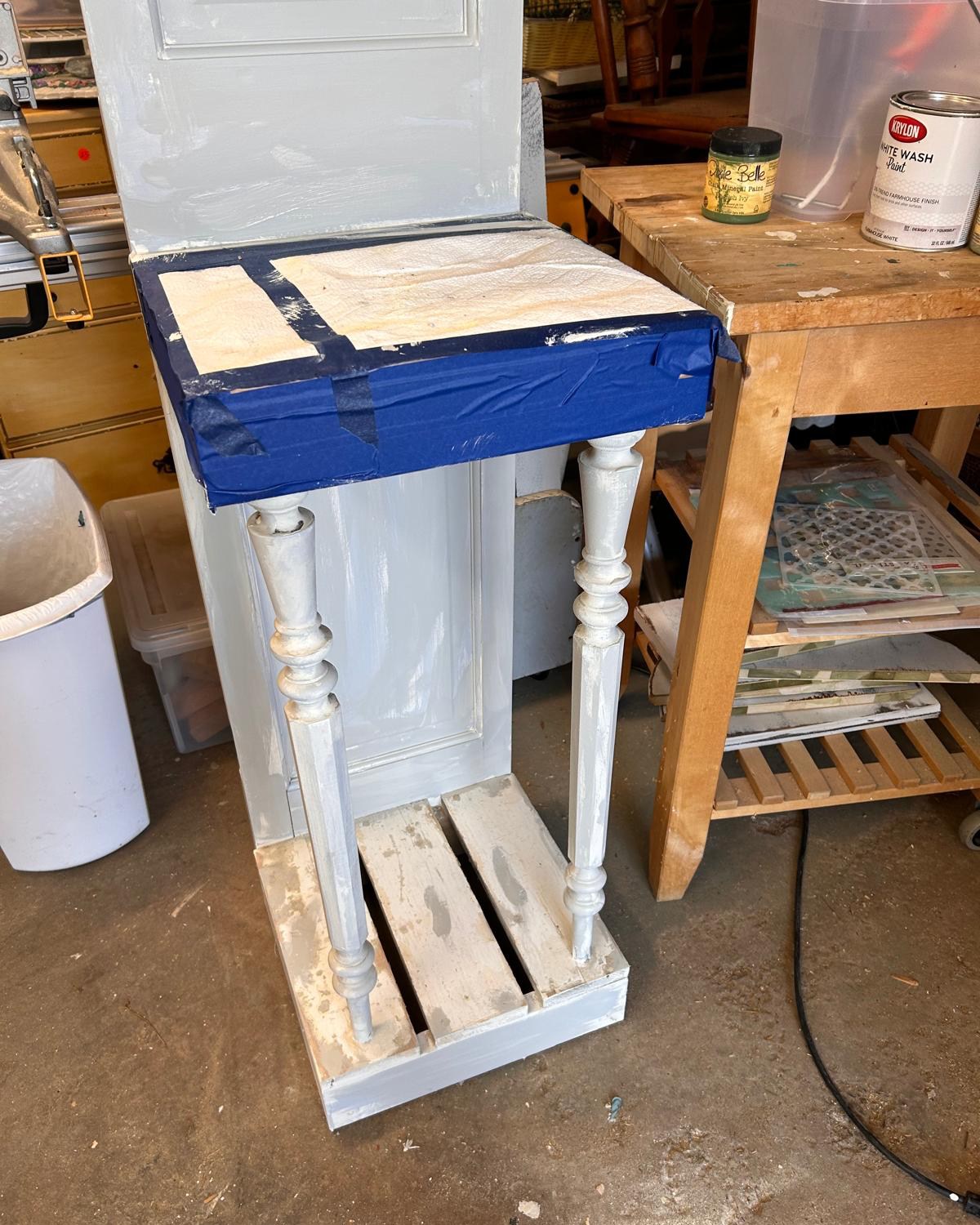 I once heard that when God created the moose, he used all the parts leftover from the other animals. This antique farmhouse door unit is like that ๐
And look how wonderfully they turned out! Thereโs nothing more satisfying than reclaiming and repurposing items, and turning them into functional, beautiful pieces.
.
.
#antique #furniture #furnitureflip #reclaimed #collectible #jewelry #instagood #love #verabradley #connecticut #boutique #rarefinds