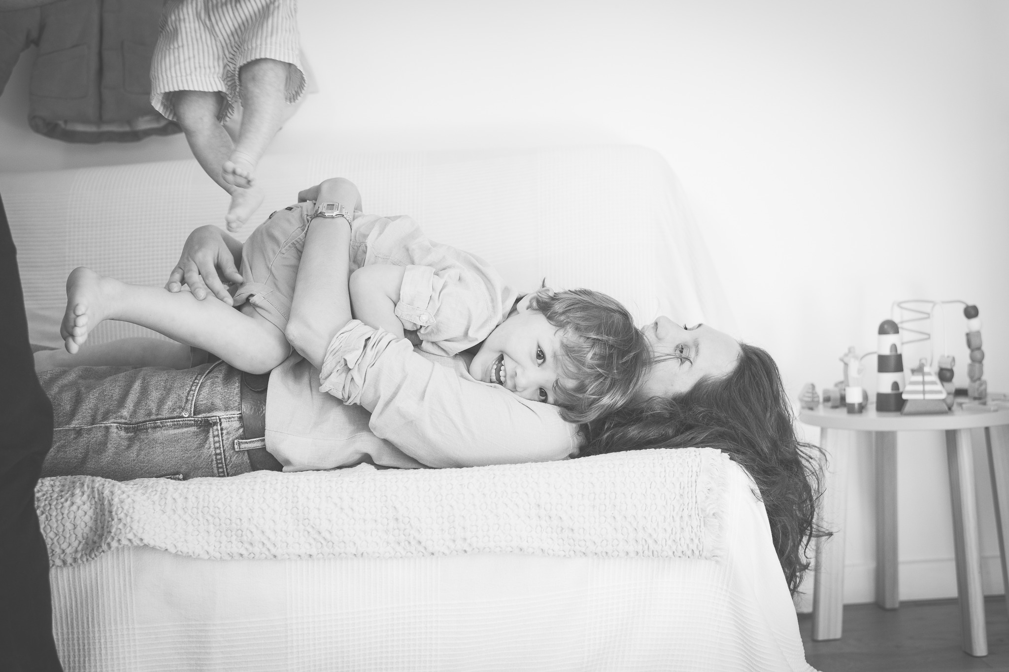 Y a pas à dire... Vos séances photo avec vos ainés c'est animé 😁
Hop on enlève le bébé pour qu'il ne se fasse pas écraser par le grand 😅
👉🏻 Pour réserver votre séance : www.brin-de-lune.fr ou par message privé
👉🏻 Tarifs qui s’adaptent à votre budget et à vos envies.
#survivreaugrandfrère #viedefamille #photographenantes #photographefamillenantes #photodefamille #ideecadeau