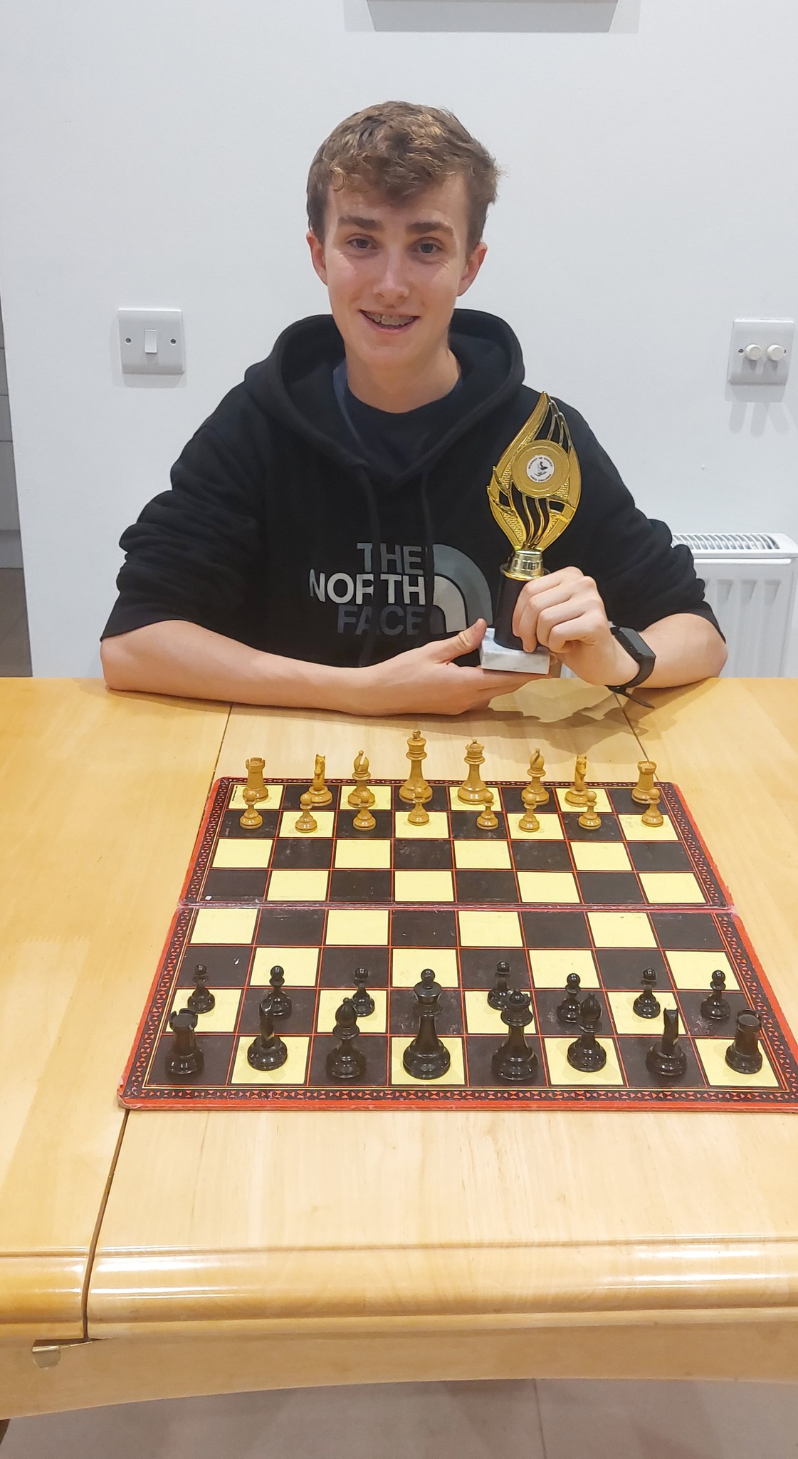 Congratulations to Alasdair Sandham on winning the U18 Scotland Last Chance Saloon Megafinal 2023 of the Delancey UK Schools' Chess Challenge with a perfect 6 out of 6.
Like many juniors, Alasdair wasn't able to play many tournaments over the last few years due to pandemic and then he had school exams. It is great to see him back over the board again. This is one of the best things about chess - it's a hobby for life.
We wish Alasdair the best of luck at the upcoming Scottish Gigafinal.