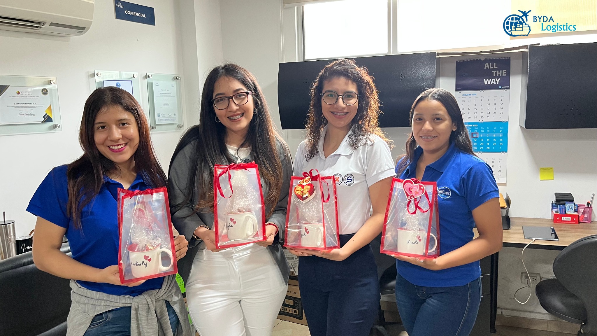 ¡Feliz Día del Amor y la Amistad! 💼💖
Hoy celebramos los lazos que nos unen como equipo y los valores de compañerismo que nos hacen crecer juntos.
#DíaDelAmoryLaAmistad #Feliz14DeFebrero