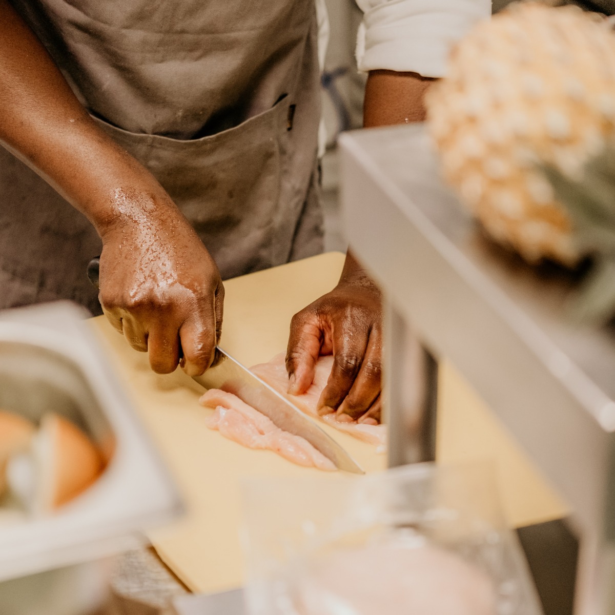 Feeding you is our passion.
Our canteen meals are the perfect pick-me-up for your day.🥰
Our meals will have you being a “clock-watcher” that’s how excited you'll be for lunch time! 🤩
Get in touch with us for your on-site catering solutions: 012 007 0177. 📞
#onsitecatering #cateringsolutions #contractcatering #goodfoodfunfood #heartymeals #weloveservingyou #yoursinservice