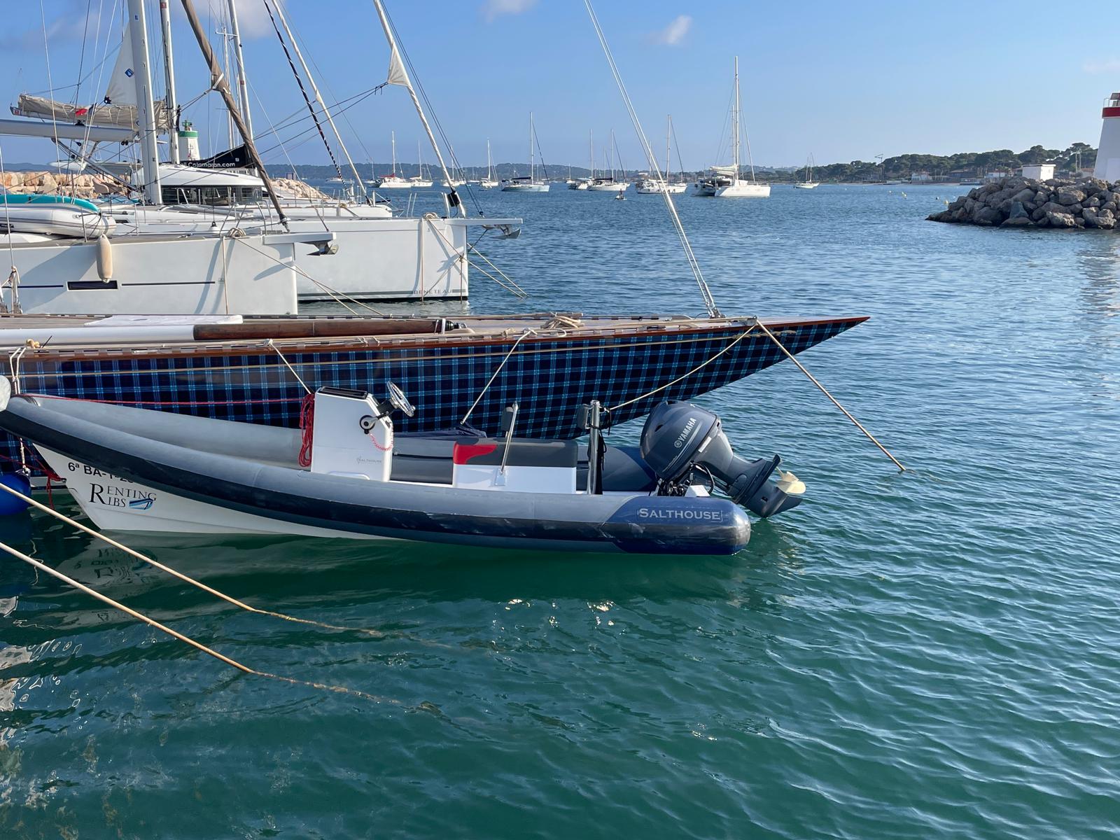 Salty boats just keep popping up in some surprising places - here's a 5.8mtr Salty looking like a handy tender for this Scottish 12mtr in France -
@Renting Ribs @renting_ribs