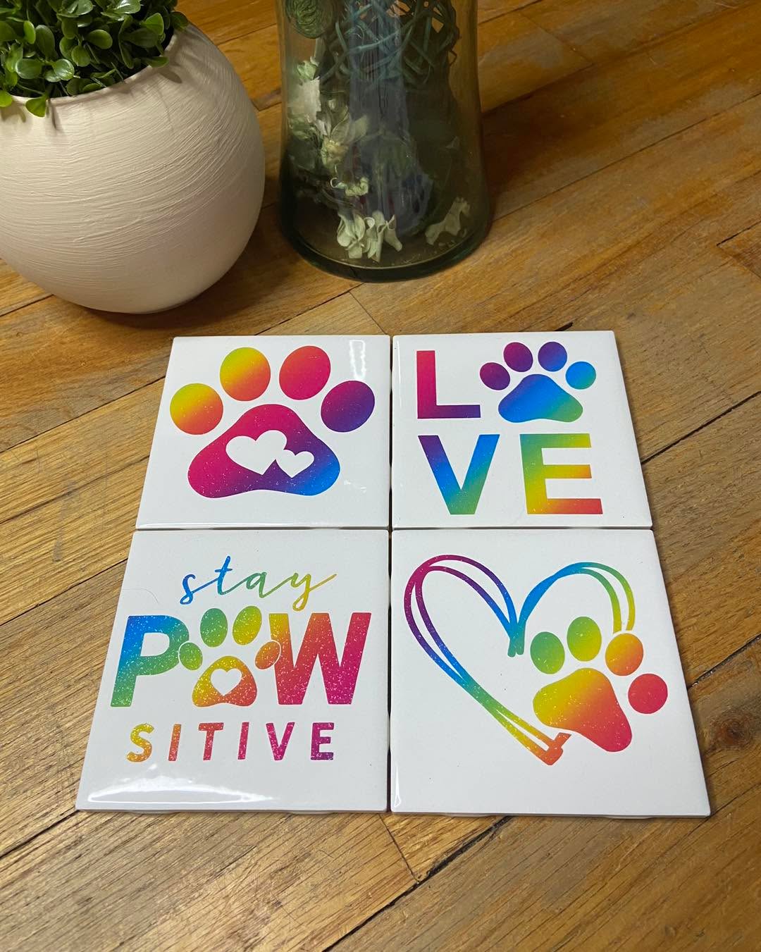 Our Stay Pawsitive 4pc coaster set comes in many different colors including this fun rainbow! Shop now at EncyDesigns.com Don’t see a color you want? Message me - I’m happy to work with you!
#handmadegifts #encydesigns #staypawsitive #tilecoasters #nebusiness #handmadeisbetter #shopsmallbiz