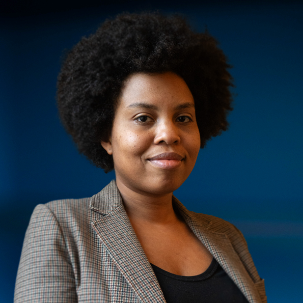 Nous étoffons l’équipe et continuons de nous développer en accueillant Élodie Bitsindou, doctorante en histoire de l'architecture contemporaine à Sorbonne Université. Bienvenue Élodie 💫