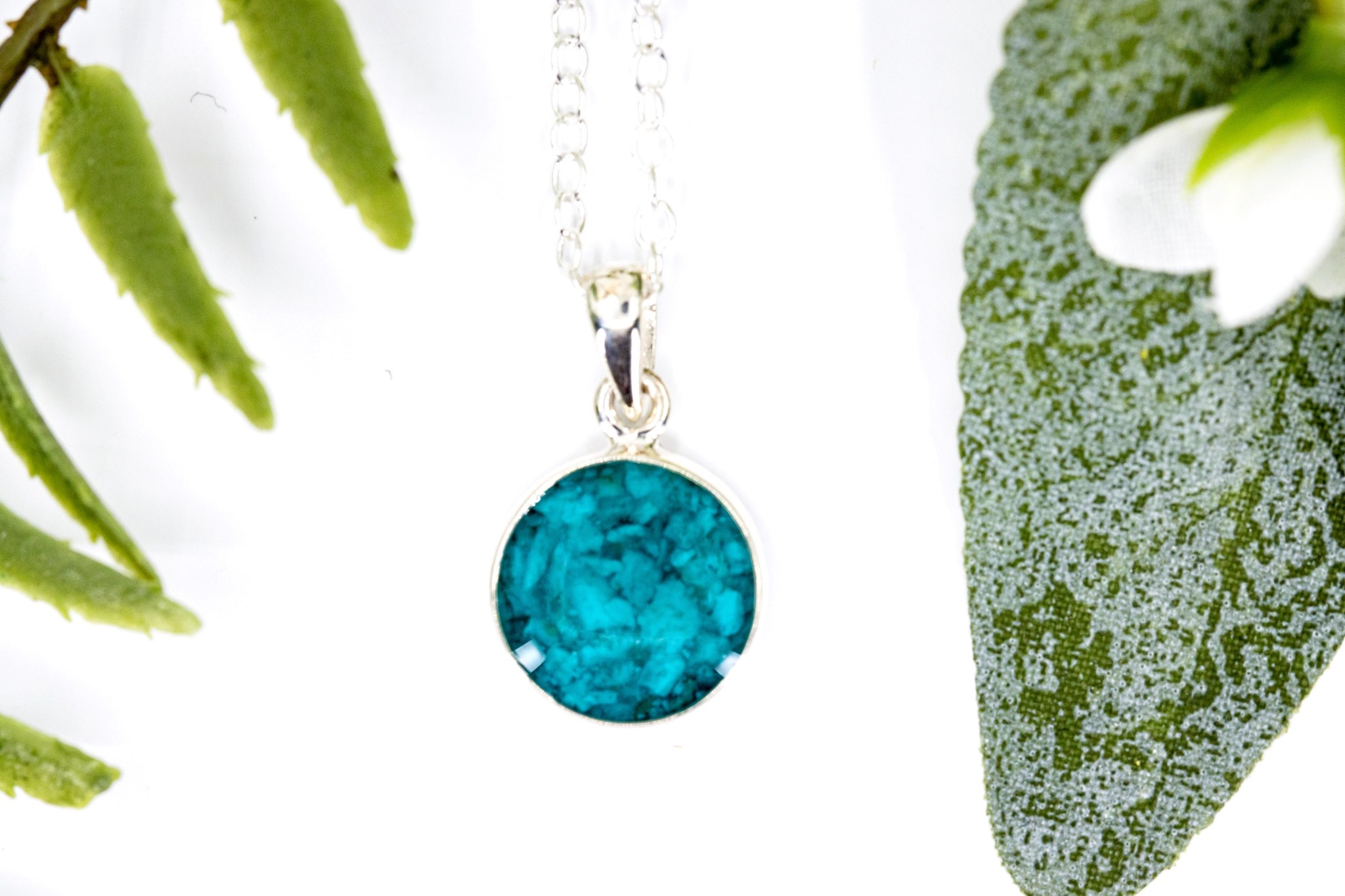 🔵 12mm Round Pendant with cremation ashes, hair or fur
✨ Lots of colours to choose from
💎 Free Ashes keepsake and Gift Pouch with every Order
📮 Free UK shipping over £75
💌 Forever Stone™ Certificate included
🖼 Click on photo for all the details
#memorialjewelleryshropshire #ashjewellery #ashesjewelleryuk #cremationjewellery #memorialjewellery #ashesjewellery #samfirememorials #memorialpendant #memorialjewellerywestmidlands #cremationashespendant #memorialjewelleryshropshire #ashespendant #foreverstone #grief