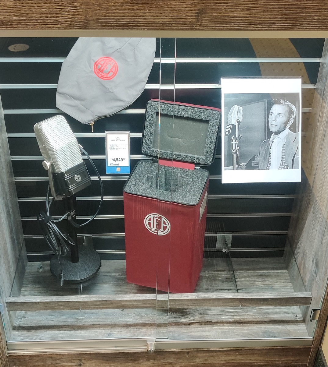 The AEA RC44 ribbon mic series (CE version shown) is about as close as you're going to get to those silky and sultry vintage tones of the crooners.
Want to try it out? Come on in to L&M Pro at 935 Bloor St W and ask!