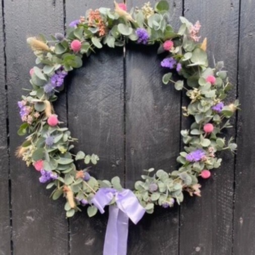 MOTHERS DAY
Are you looking for a different treat for your mum this Mothers Day? Why not book a workshop session for a mum and daughter treat.
Message for more details