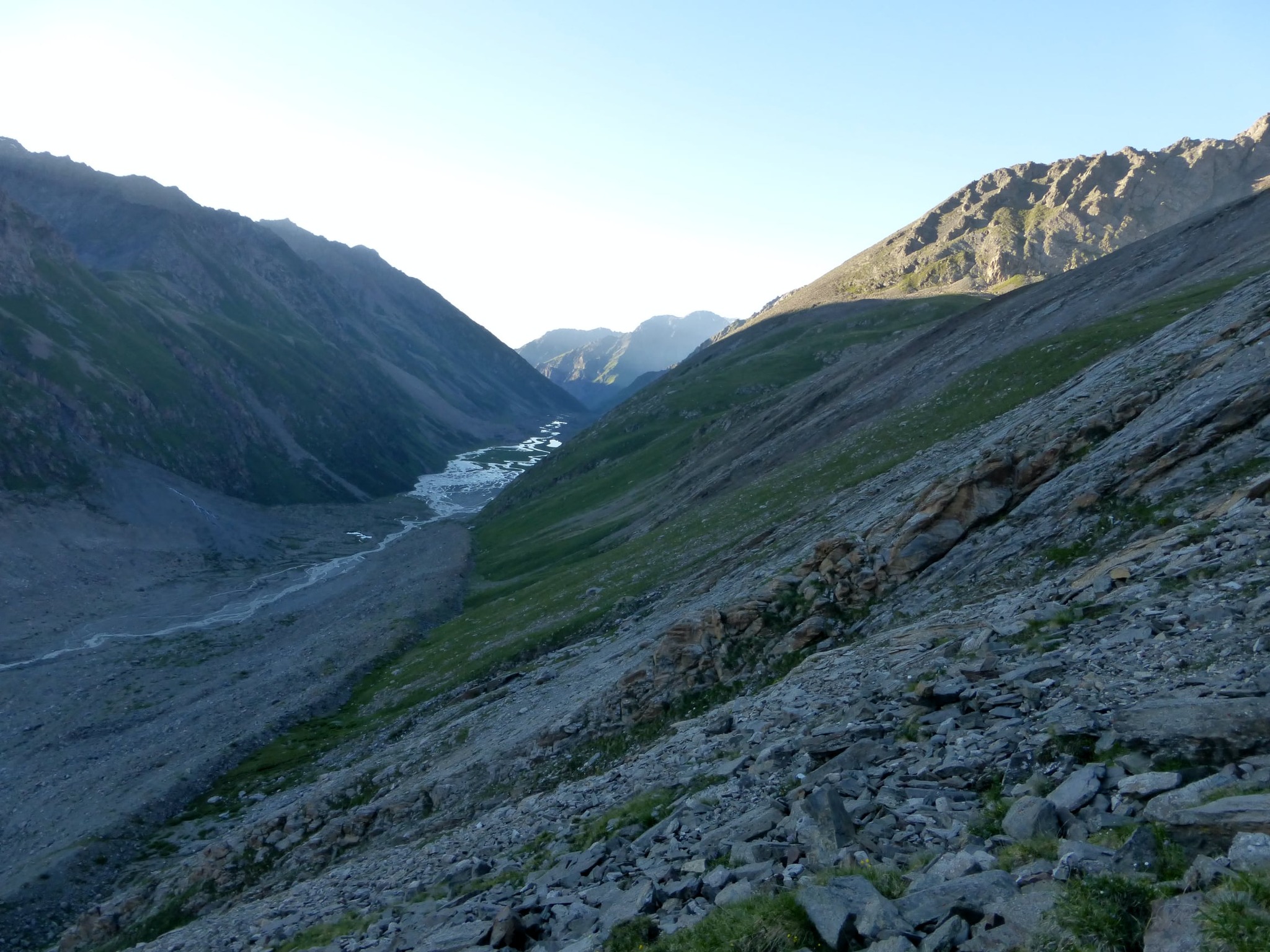 Waking up to stunning mountain views in Kyrgyzstan! This place is a hidden gem. #AristaTravelAsia #Kyrgyzstan #NatureLovers