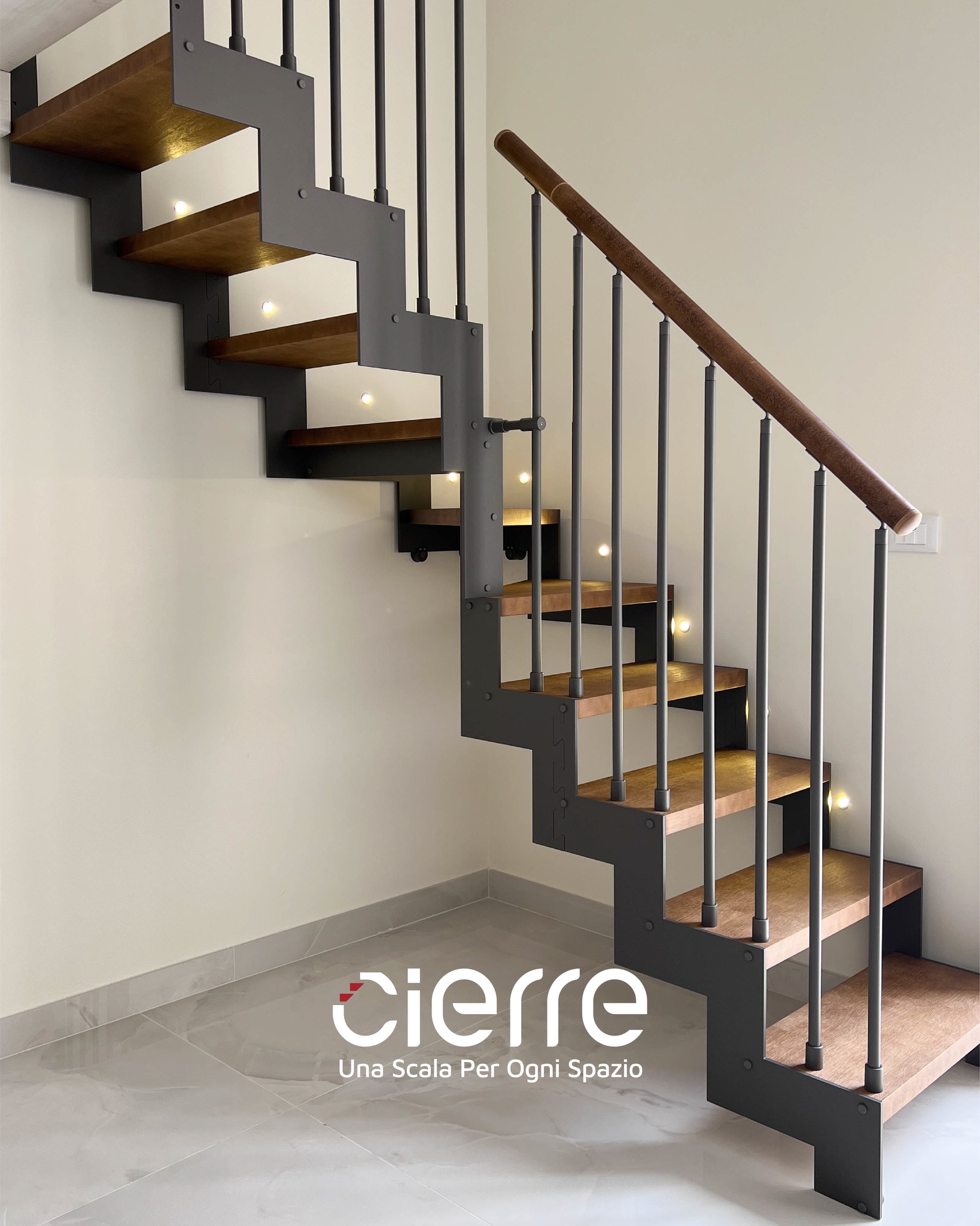 Ogni tuo passo, per noi conta!
#ScalePerInterni #DesignInterno #Architettura #ScaleDiLusso #ScaleModerne #ScaleInAcciaio #ScaleInLegno #scalavetro