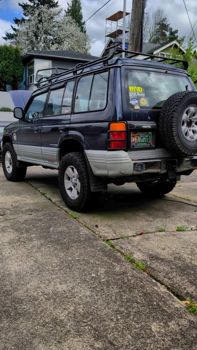 This thing will roll over 400,000mi this summer ๐
I rattle too and I have a lot less than 400k miles on me, more titanium though ๐ still need some @bajadesigns
For that new @voyager_racks system I got if anyone knows anyone ๐๐
@ironman4x4america
@scrubbladewipers
@antigravitybatteries
@4x4spod
@the_montero_collective
#mitsubishi #montero #jdm #g2 #pajero #oldschool #classic #highmileage #ironman4x4 #antigravitypowered #fun #lol