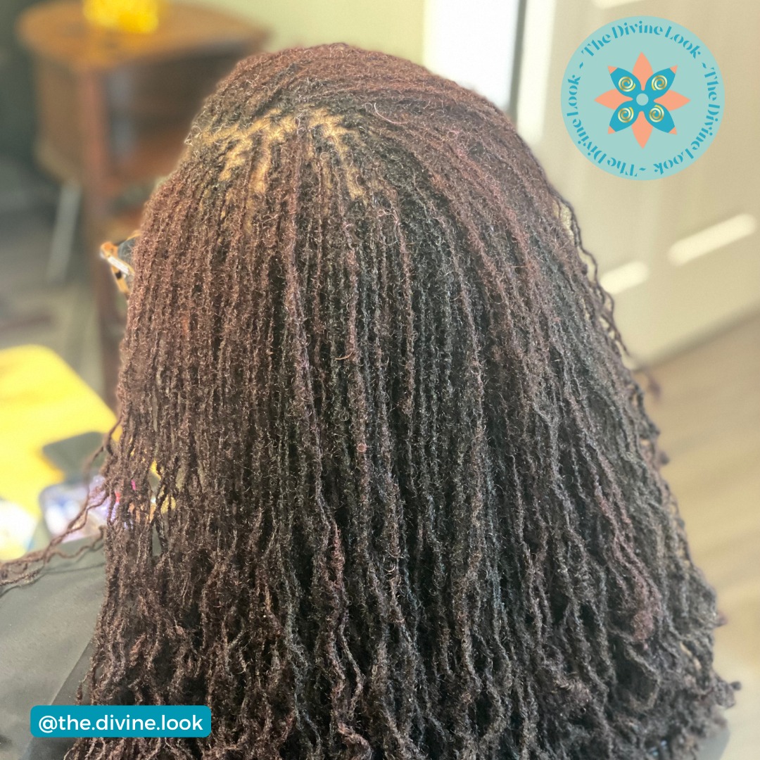 Step into the world of expert lock care with The Divine Look!
Our skilled locticians specialize in Sisterlocks, Microlocks, and traditional locks, offering unmatched speed, quality, and expertise.
From consultations to intricate styling, we’re here to elevate your hair journey.
Retightening appointments are now available at our Columbus location—experience care from the Divine Look team!
More than just locticians, we're redefining trends in the US lock community.
#SisterlocksExperts #LockCareMasters ##ʜᴀɪʀʀᴇᴠᴏʟᴜᴛɪᴏɴ