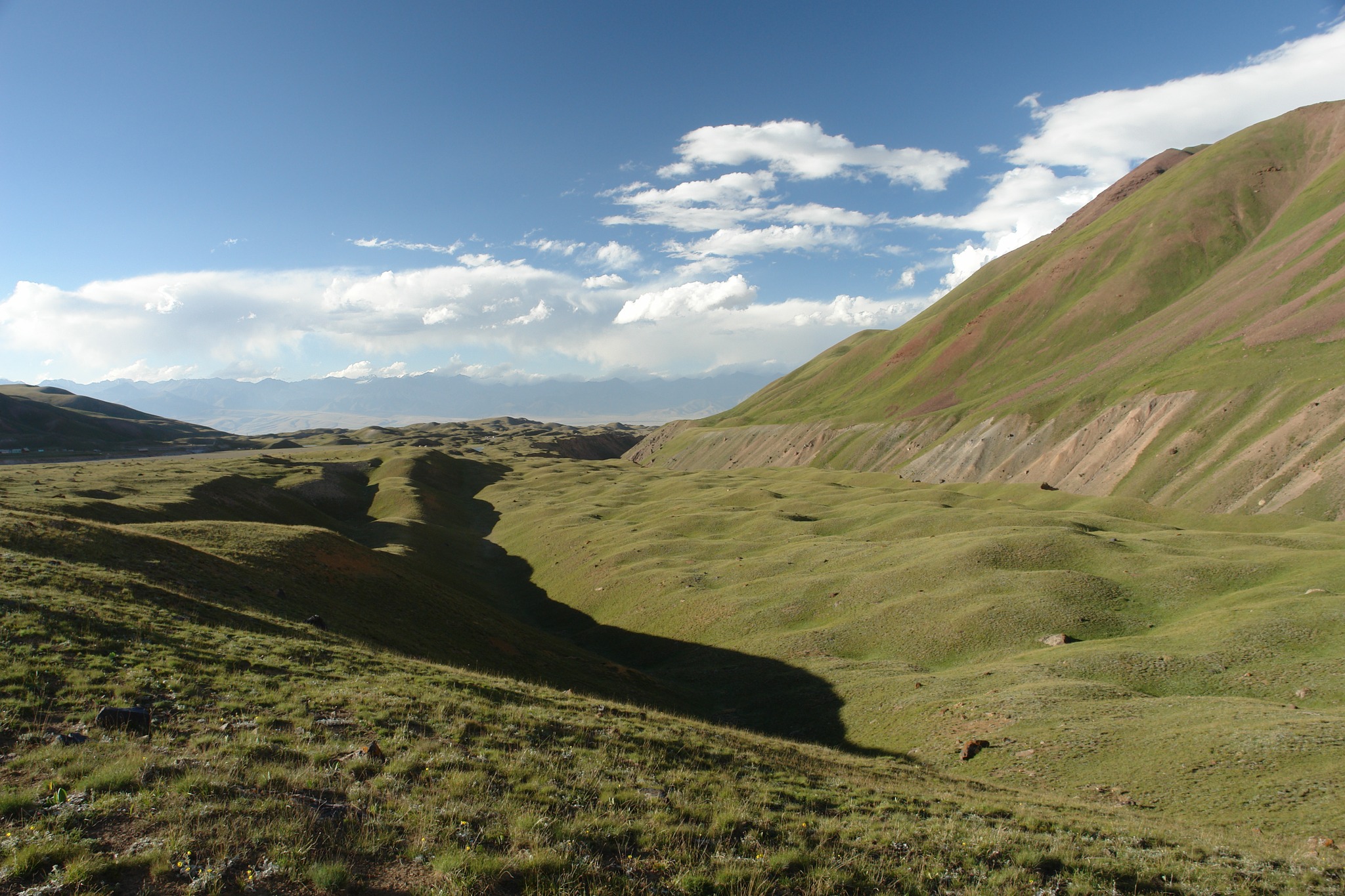 🏕️🌟 Experience the magic of Kyrgyzstan under the stars with Arista Travel. Every night is an adventure waiting to unfold. ✨🏞️ #Kyrgyzstan #Nature #AristaTravelAsia #Camping