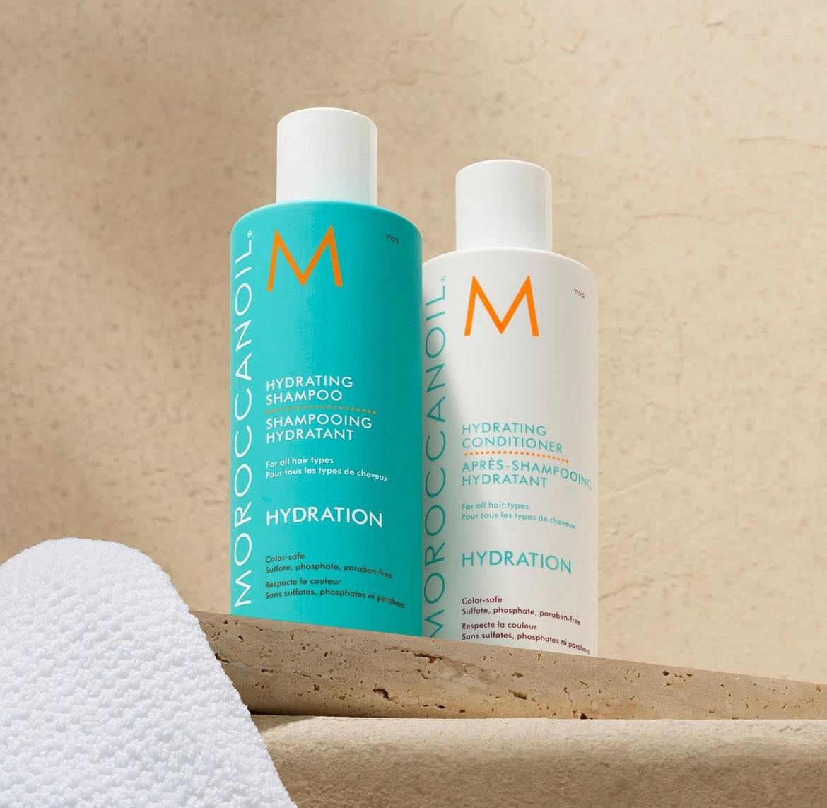 🌟✨ Groot nieuws! ✨🌟
Ik ben super enthousiast om mijn nieuw merk **Moroccanoil** aan te kondigen! 🧴💖 Geïnspireerd door de prachtige ingrediënten en rijke tradities van Marokko, breng ik je een unieke lijn van haarproducten!
🌿 Natuurlijke ingrediënten
💧 Intensieve hydratatie
🌍 Duurzaam en ethisch geproduceerd
#Moroccanoil #Beauty #Haarverzorging #Huidverzorging #NatuurlijkeSchoonheid #Duurzaam
