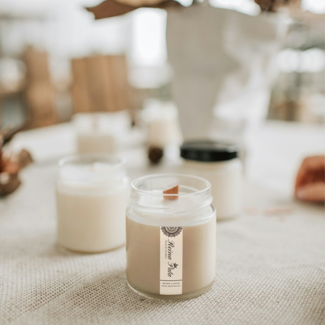 Hoy te contamos un poco sobre @reinapata y te mostramos el Pack de Diseño Gráfico que le realizamos 👑
👉🏻Reina Pata es un negocio que se dedica a realizar productos de Deco & Home 100% realizados a mano.
💡Nos tocó diseñar su marca totalmente desde cero, junto a su eCommerce para ofrecer sus productos a todo el país y un pack de diseño de packaging.
•Diseño de Branding.
•Diseño de Stickers y Etiquetas varias para packaging.
•Diseño de eCommerce responsive.
¡Gracias por confiar en Gies Digital!
📲Consúltanos por trabajos de este estilo vía whatsapp al +54 9 11 3195-2516
O visitá nuestra web www.giesdigital.com para visualizar nuestros servicios y trabajos realizados 🌐
#agenciademarketing #marketing #diseñoweb #diseñografico #diseño #graphicdesign #webresponsive
