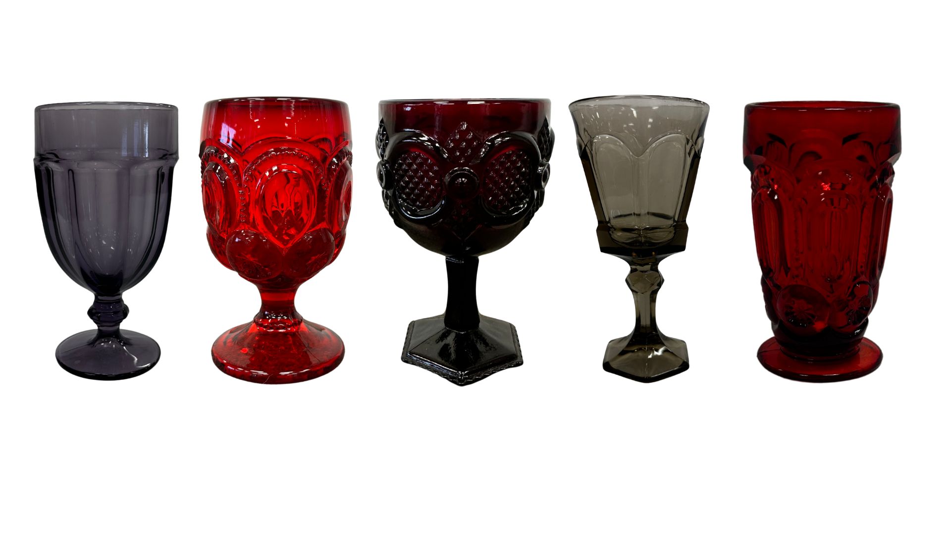 Check out some of our featured upcoming fall items!!!!! Visit the website @herriotts.com or stop by the Showroom which is located at 1420 N. Neil Street in Champaign, Illinois #WallDecor #decorations #partyrentals #partyrentals #partyrentalservices