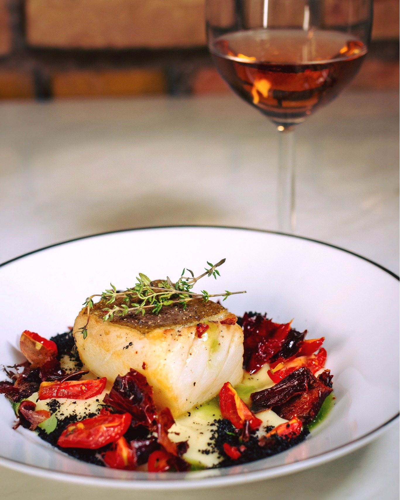 Abbianare ogni ricetta al giusto vino non è solo un'arte, ma anche il modoper esaltare le eccellenze che vi offriamo nel piatto e nel calice👨🍳🥂
Seguiteci...e vi faremo scoprire fusioni enogastronomiche tanto particolari quanto affascinanti!
📲 Mastro Giorgio
☎️ 06 574 1369
📍 Testaccio (Roma), Via Alessandro Volta 36
#cozyrestaurant #menùspeciale #baccala #abbinamentocibovino
#testaccio #culturadellatavola #ristoranteroma #rome #dehors #cenaroma #pranzoroma #romagram #chef #rome #nuovomenu #ristorantetestaccio