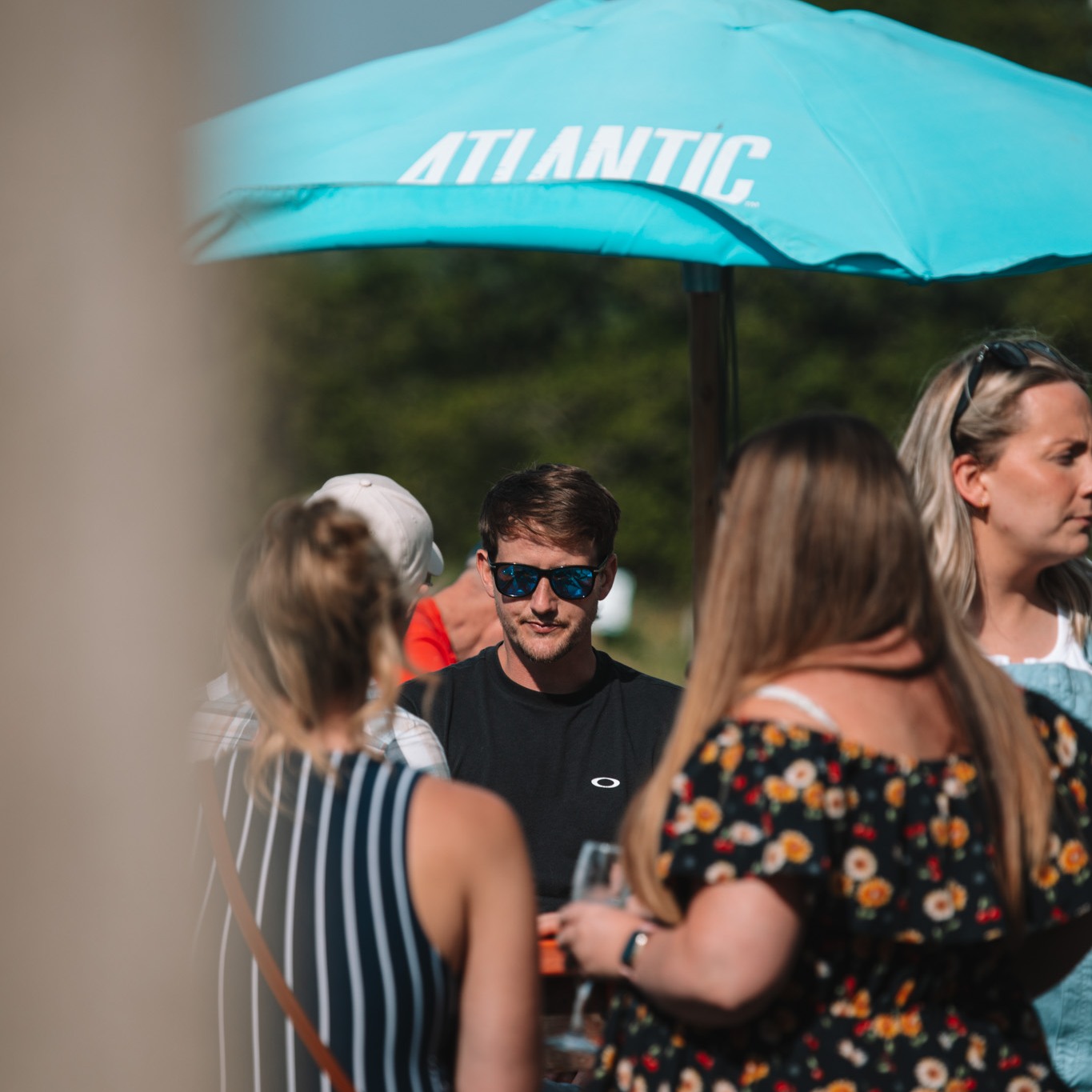 Alfresco dining. The one you need your sunglasses for?
No need to keep dreaming…we are almost there! The tipis will be back up by the 5th April and the kitchen will be firing up with new menu additions and of course, those Stoked classics.🔥