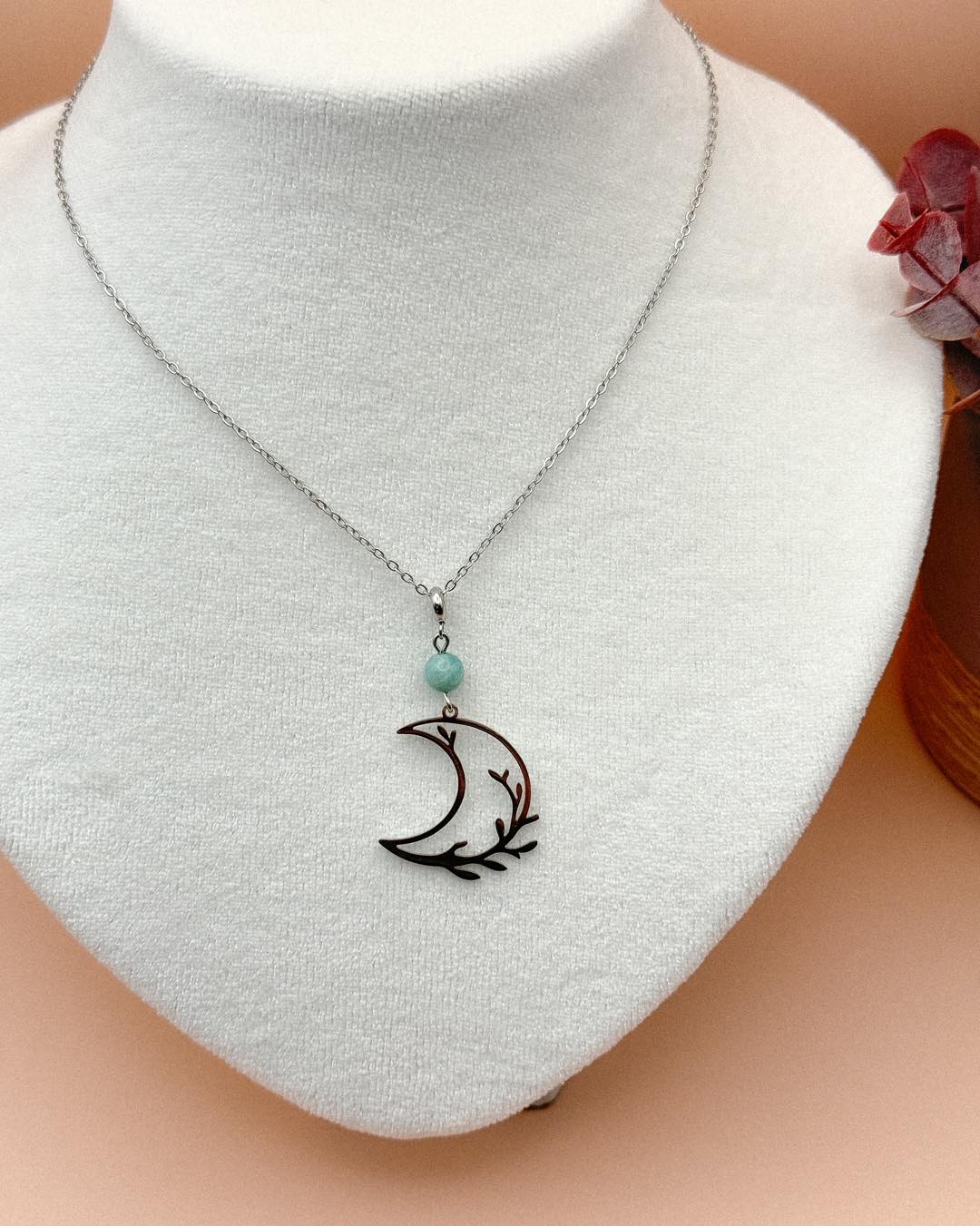 Colliers disponibles
Voici quelques colliers que je viens d’ajouter sur la boutique en ligne.
Amazonite, pyrite, pierre de lune, améthyste, grenat et dumortierite
Quelle est la pierre qui vous attire en ce moment ?
#creationbijoux #créationpersonnalisée #lithothérapie #spiritualité #developpementpersonnel #prendresoindesoi #énergiepositive