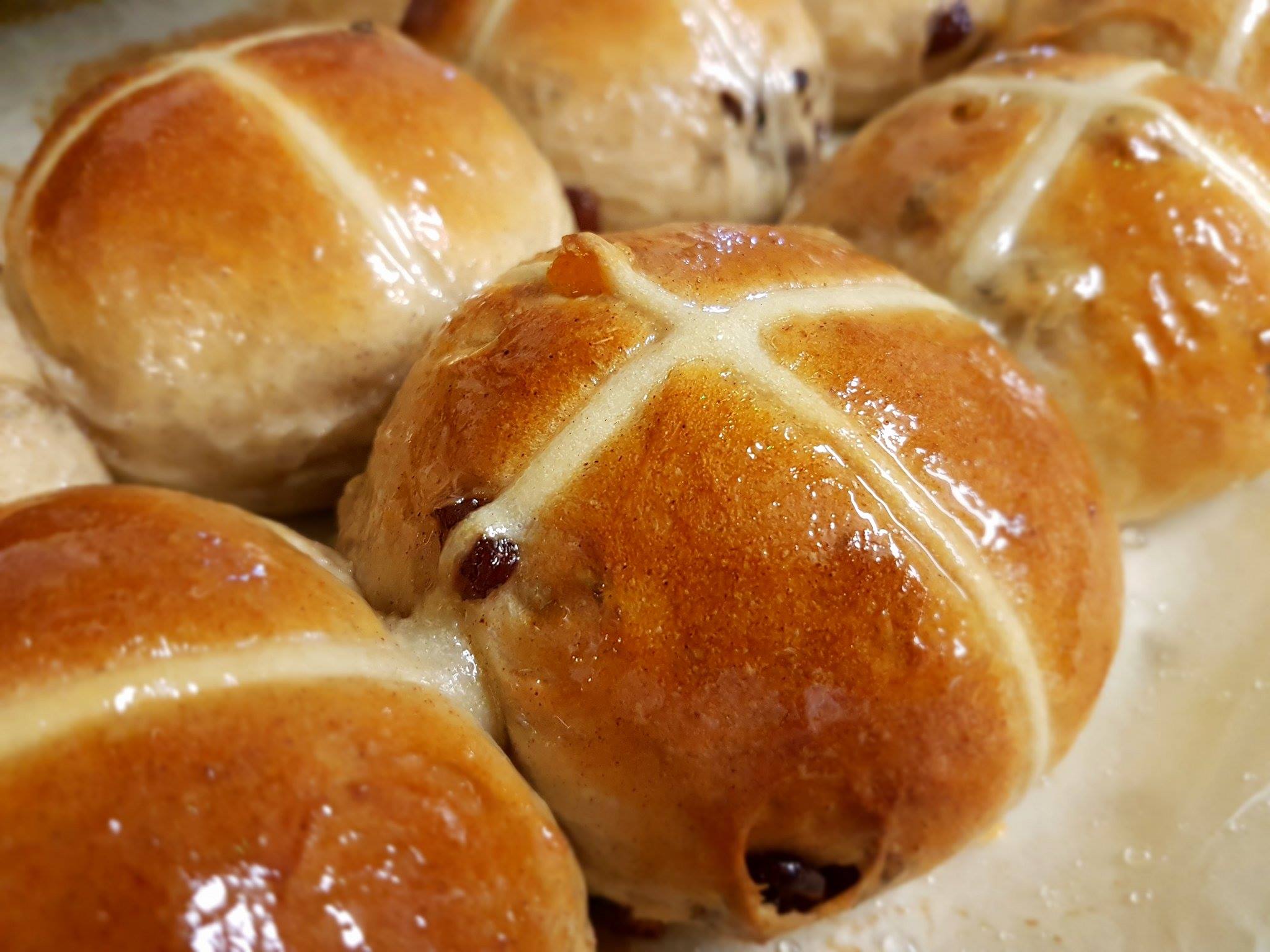 It's that time of year again, the Hot Cross Buns are fresh out of the oven!!! #hotcrossbuns #goodfriday