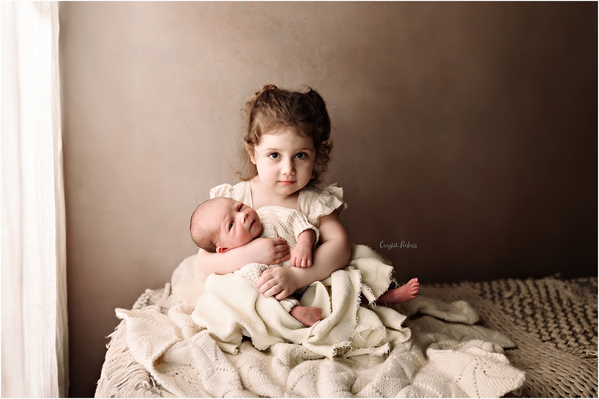 I think they're both giving the same face. <3