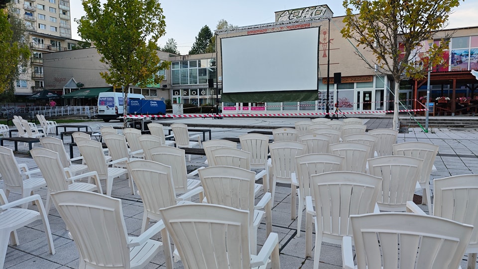 Poslední letní kino na Slovensku pro město Martin 📽️ #kinonacestach #mobilniletnikino #KinoNaCestachSK #MobilneKino #mobilneletnekino #letnekino #mestomartin