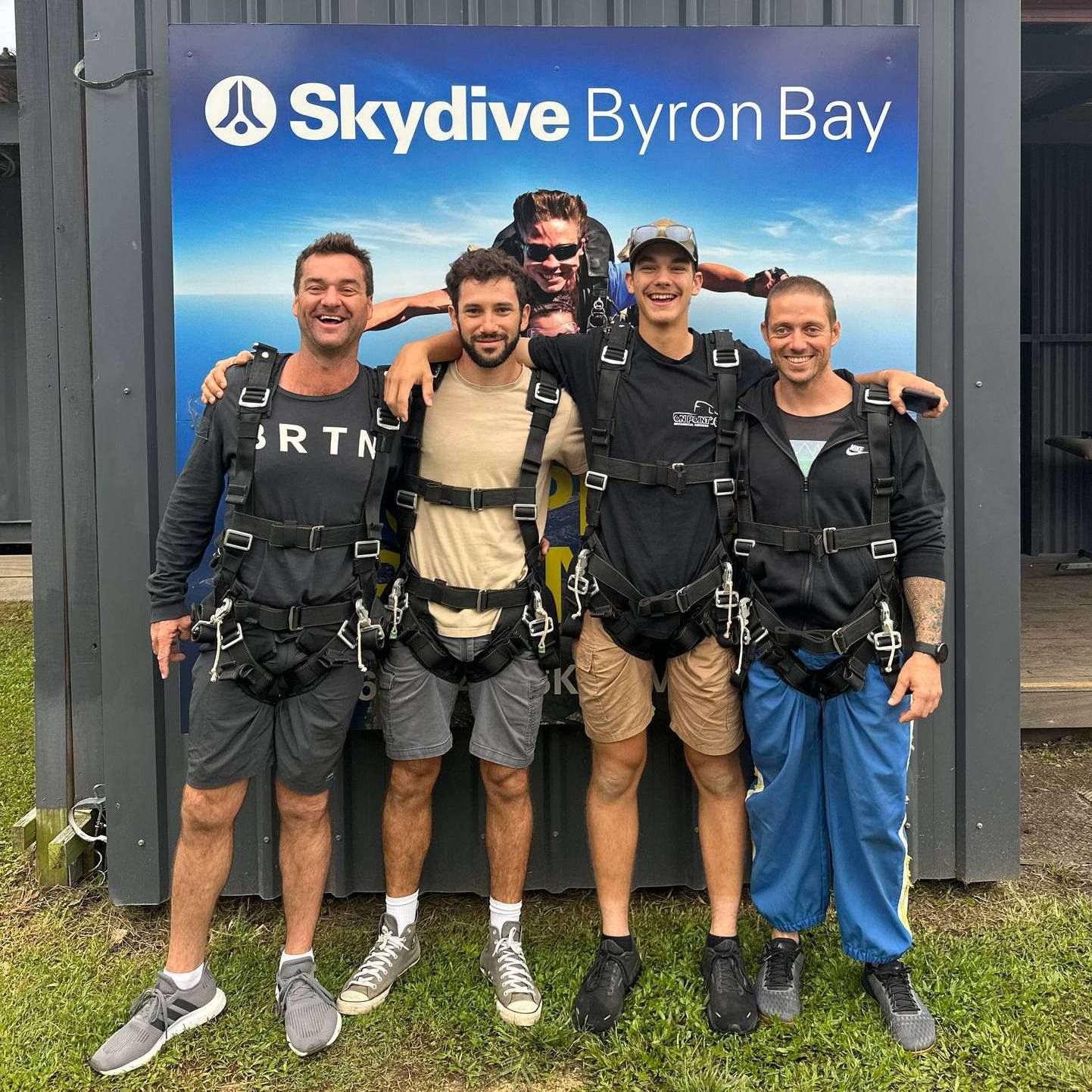 There's no better team-building exercise than jumping out of a plane together, right? 🪂
#coughranelectricalservices #team #teambuilding #sparkylife