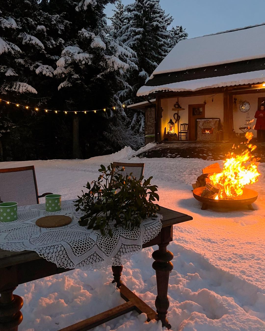 ‼️NAJEM APARTMAJA‼️
Zaradi odpovedi v terminu, od 29.12.2024 do 02.01.2025, oddamo apartma družini ali mirni druščini. Minimalni najem 3 noči. ❄️🎄
Za nadaljne informacije ali rezervacijo pokličite na 031 224 655.
Ob enem vam želimo lepe praznike!🎁