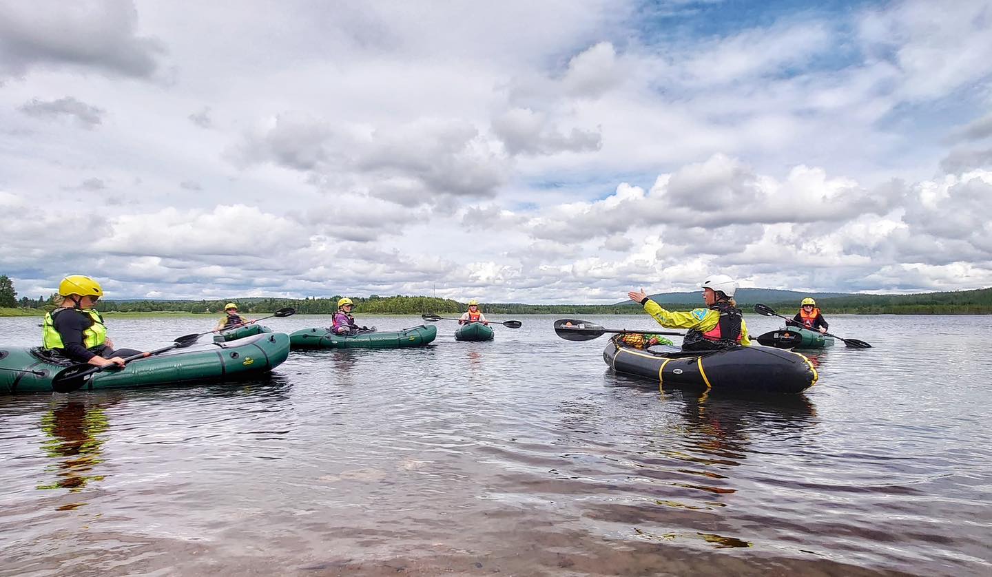 Oletko haaveillut omasta Packraftista tai sähköpyörästä🤔 Myymme vuokrakäytössä olleita hyvin huollettuja Tunturin ja Cuben sähköpyöriä sekä Microraft reppulauttoja.
Soita 0400-387 772 tai laita viestiä sisuoutdoor@gmail.com
#cubebikes #tunturibike #packrafting #mountainbike #bikeland #sähköpyörä #melomo #sisukkaastiseikkaillen #arcticactivitiesfor
#arcticactivitiesforeveryone