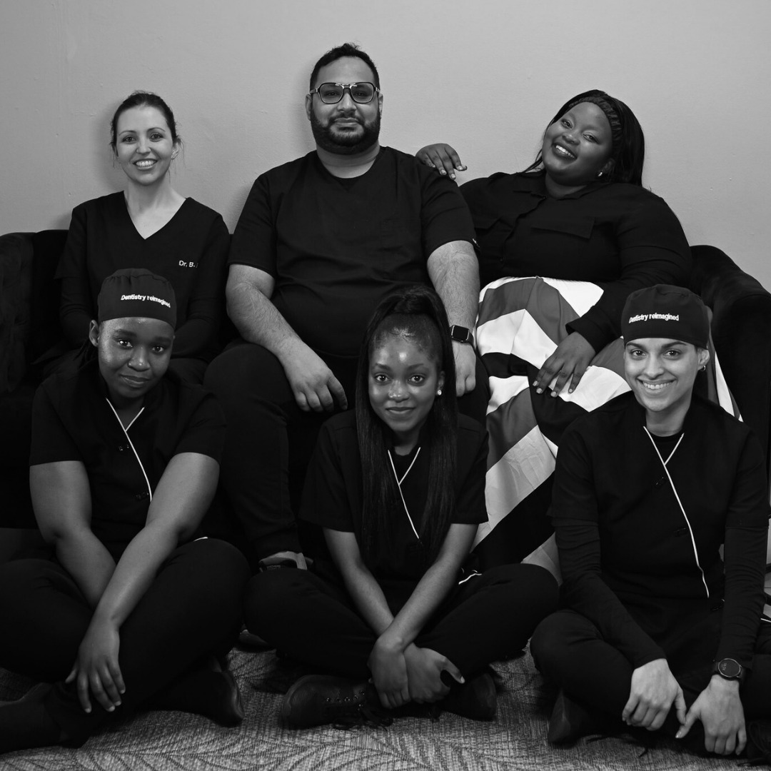 Happy holidays from all of us at Dr Tooth.
Travel safe and don't forget to brush your teeth !