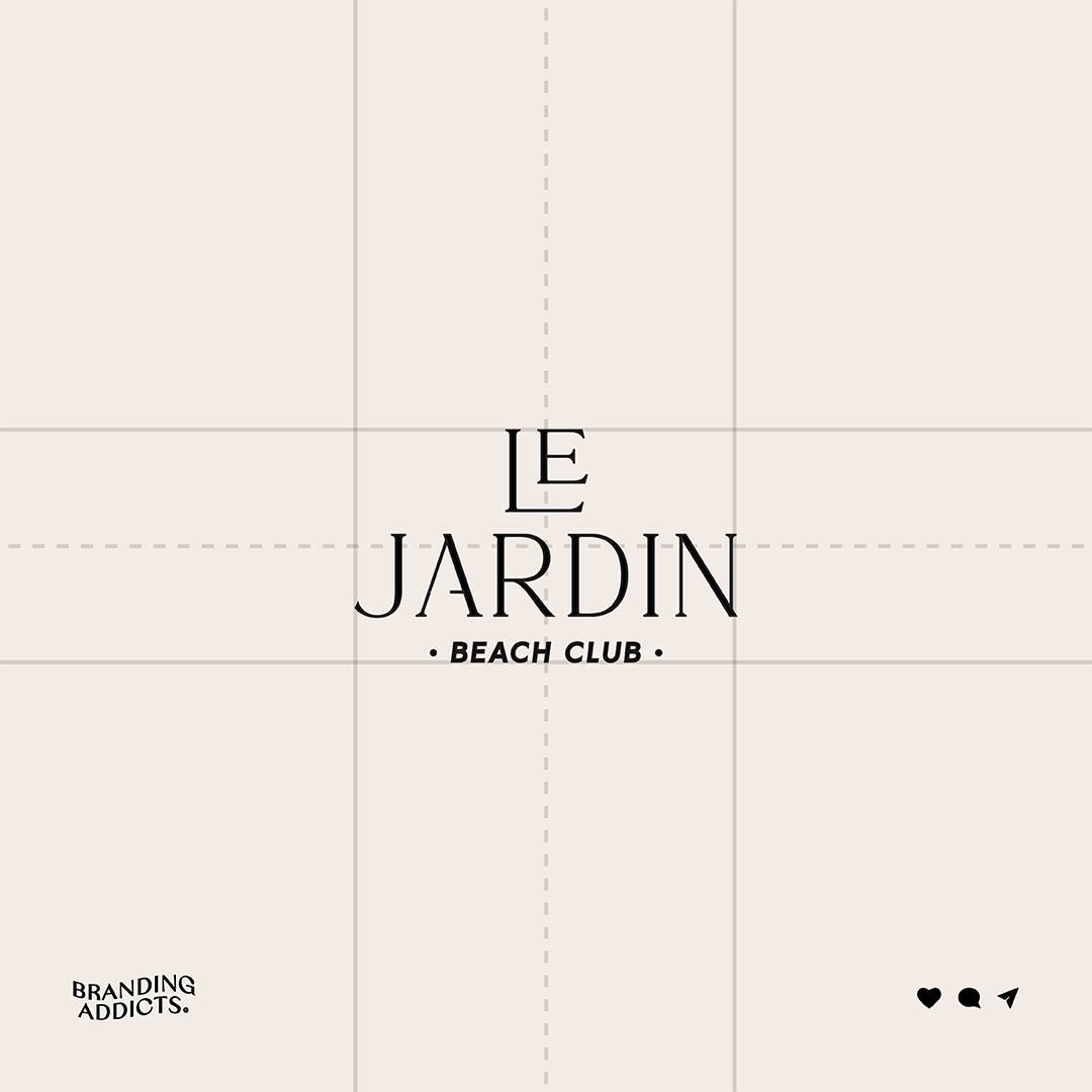 Logofolio 🫶🏽 Concept for an Parisian Beach Resort