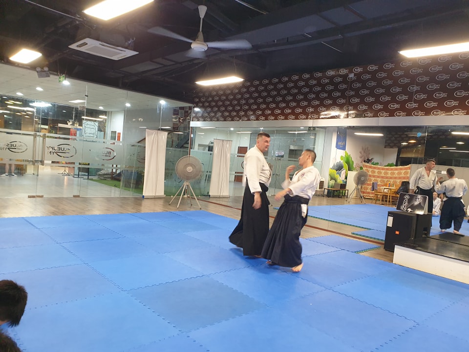 We are back to training 👊
Our hearts and wishes go to the victims of the storm and flood in Vietnam, the neighboring countries and in Poland which also struggles with heavy flooding 🙏
We are also back to training aikido on Tuesday evening and so our schedule is in full force:
Mondays Iaido and Jodo 20.00-21.30
Tuesdays Aikido 20.00-21.30
Fridays Aikido 20.00-21.30
Saturdays Aikido 18.00-19.30
Chúng tôi đã trở lại luyện tập 👊
Chúng tôi xin gửi lời chia buồn và cầu chúc đến các nạn nhân của cơn bão và lũ lụt ở Việt Nam, các nước láng giềng và Ba Lan, nơi cũng đang phải vật lộn với lũ lụt lớn 🙏
Chúng tôi cũng đã trở lại luyện tập aikido vào tối thứ Ba và do đó lịch trình của chúng tôi vẫn diễn ra bình thường:
Thứ Hai Iaido và Jodo 20.00-21.30
Thứ Ba Aikido 20.00-21.30
Thứ Sáu Aikido 20.00-21.30
Thứ Bảy Aikido 18.00-19.30
Busetsukan Dojo
4th Floor, Bluesky Gym
71 Nguyen Chi Thanh, Hanoi
#aikikai #martialartslife #iaijutsu #jojutsu #vietnam #hanoi #jodo #iaido #japanesemartialarts #martialarts #bushido #osensei #ueshibamorihei #ueshiba #aikidoka #aikidoaikikai #aikido #budo #dongda