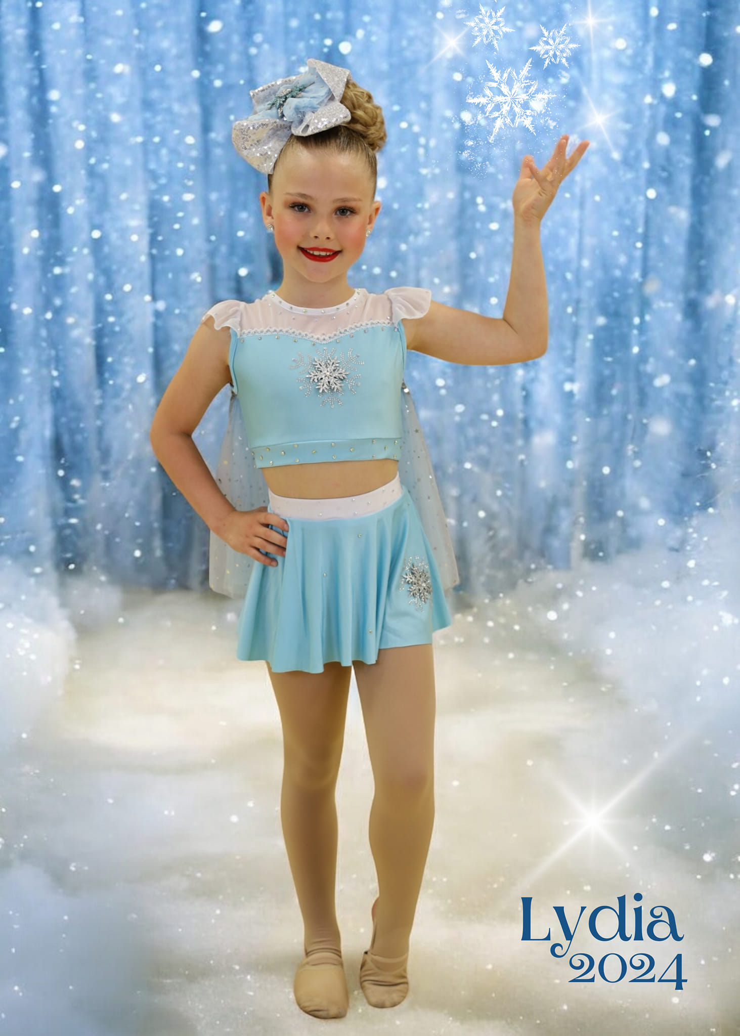Attention 2023-24 Preschool, Primary, & Minis Dancers:
Don't forget! Stop in the studio tonight 5:00-7:30 to pick up your pictures.
Can't make it tonight? We will also be in studio for picture pickup August 12th-16th 4:30-8:30.
Thanks!
Stage Starz