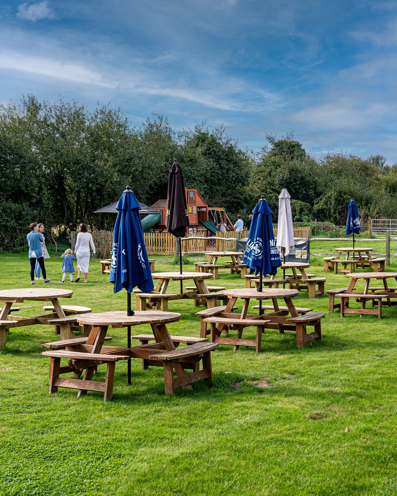 The Malthouse – open & ready for a big week ahead! 🍽⚽
We’re back open today and there’s plenty to look forward to over the next few days! Whether you’re joining us for lunch, dinner, drinks, or live sport, here’s what’s on at The Malthouse this week…
🍽 Midweek Set Menu – Available Wednesday to Friday, perfect for a midweek treat!
⚽ Live Football – England v Albania – Catch all the action this Friday at 7:45 PM as England continue their international campaign.
🔥 Grill Nights – Friday & Saturday – The perfect weekend feast with prime cuts from the grill.
🍽 Sunday Lunch – Round off the weekend with a proper roast – slow-cooked meats, crisp roasties, seasonal veg, and rich homemade gravy.
Book your table now at themalthousepub.co.uk or just pop in for drinks and catch the action live!
#TheMalthouse #EnglandFootball #GrillNight #SundayLunch