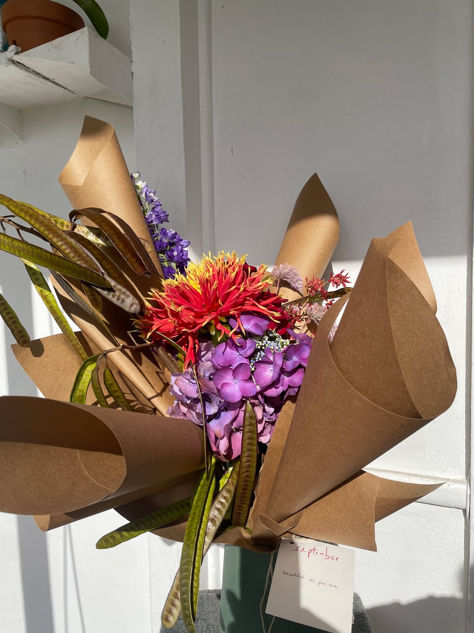 @september___studio has been popping up all over our socials lately - and for good reason! 💐
Over the holidays Tia teamed up with her mum to organise one of their bouquets for her sisters 22nd birthday, and to no surprise even their smallest option packed the most beautiful punch!
If our Sydney followers are after a thoughtful and unique gift, their stunning creations are absolutely worth checking out. Visit their website for more!