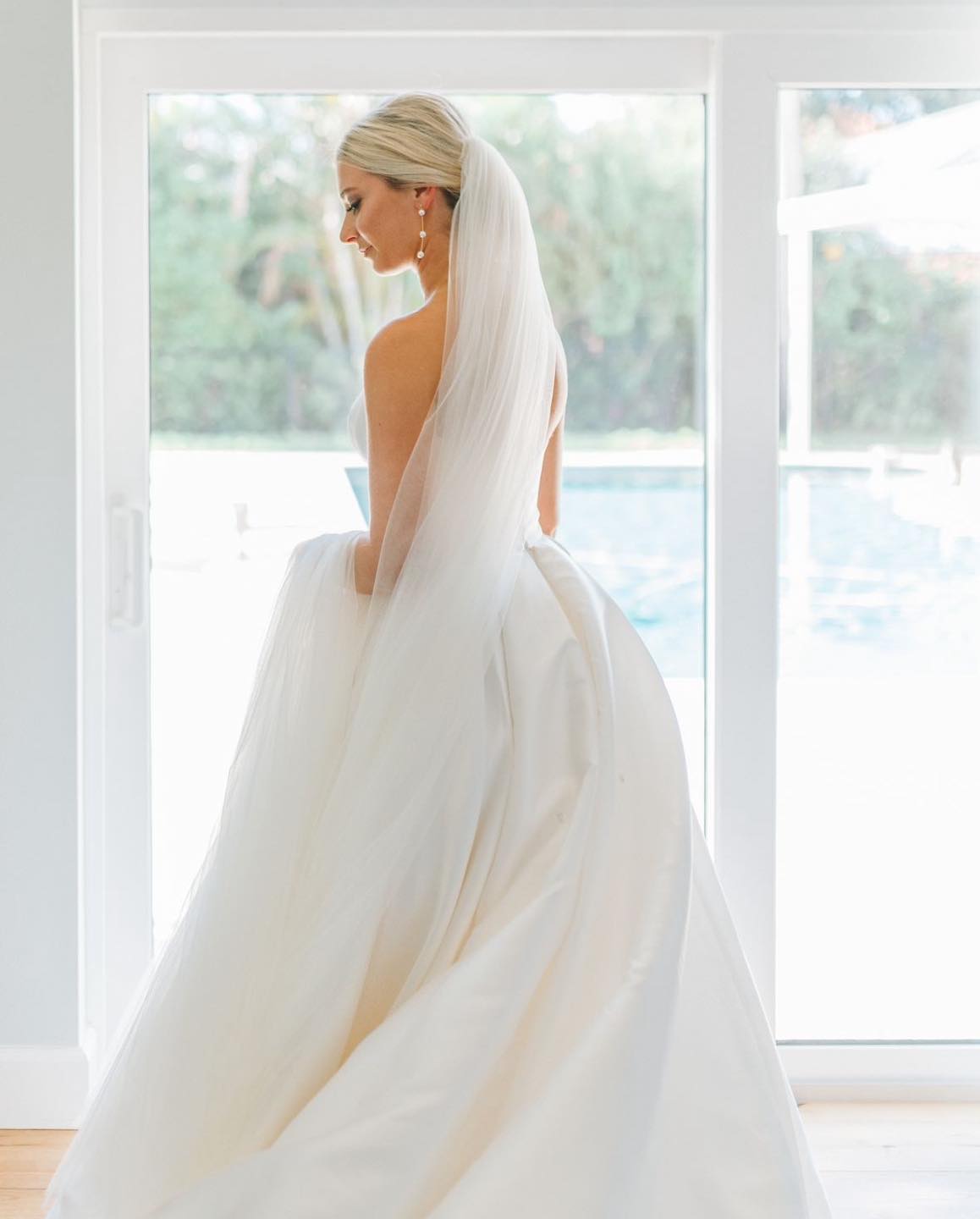 A day of pure joy and beauty with our radiant bride and her dress. ✨ #stunning
Venue: @ritzcarltonsarasota
Photo: @bethjoyphoto
Flowers: @flowersbyfudgie
.
.
.
#stunningbrides #weddingdress #weddinginspo #sarasotawedding #destinationweddingplanner #destinationweddings #weddingplanner #engaged #luxuryweddingplanner #bride #bridedress #bridesofinstagram #wedding2026 #ritzcarltonsarasota #rcmemories #ritzcarlton #ritzcarltonsarasotawedding
